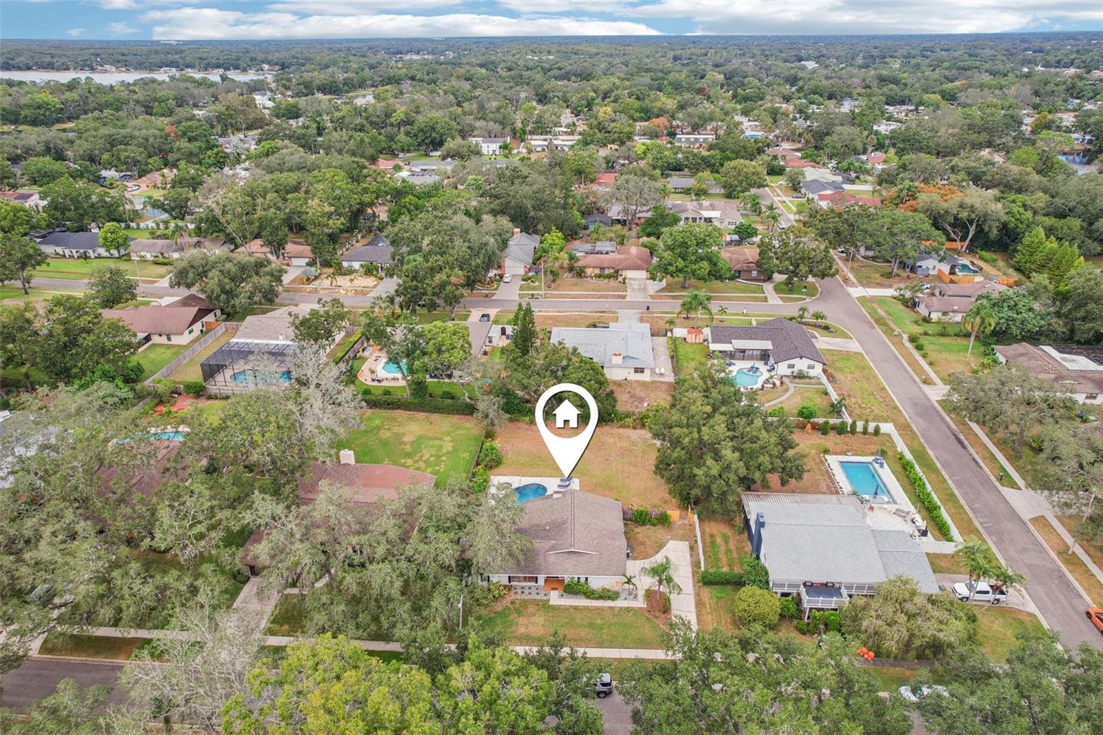 1203 BEACON HILL DR, TAMPA, FL, 33613