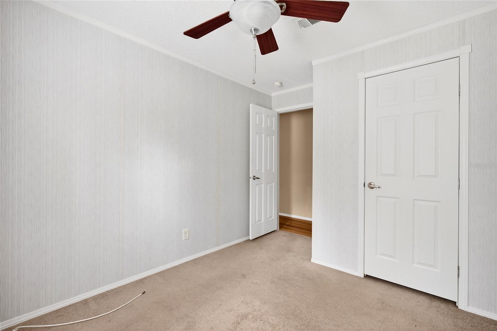 413 QUAIL ST, LADY LAKE, FL, 32159