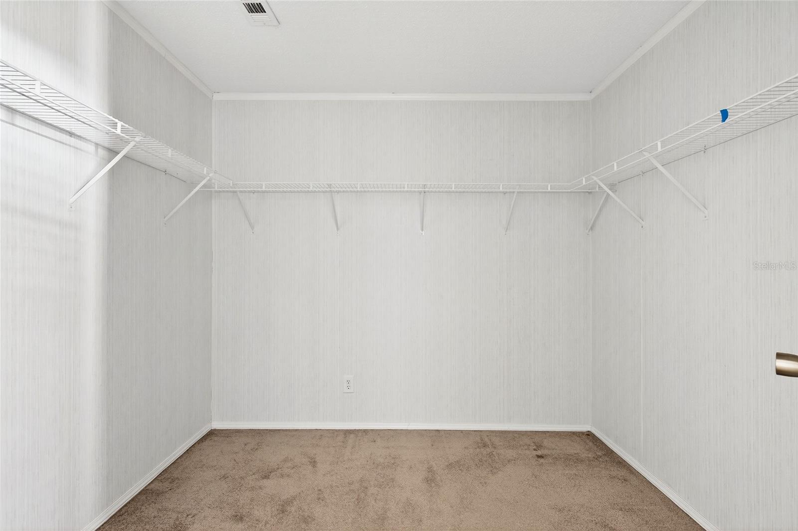 413 QUAIL ST, LADY LAKE, FL, 32159