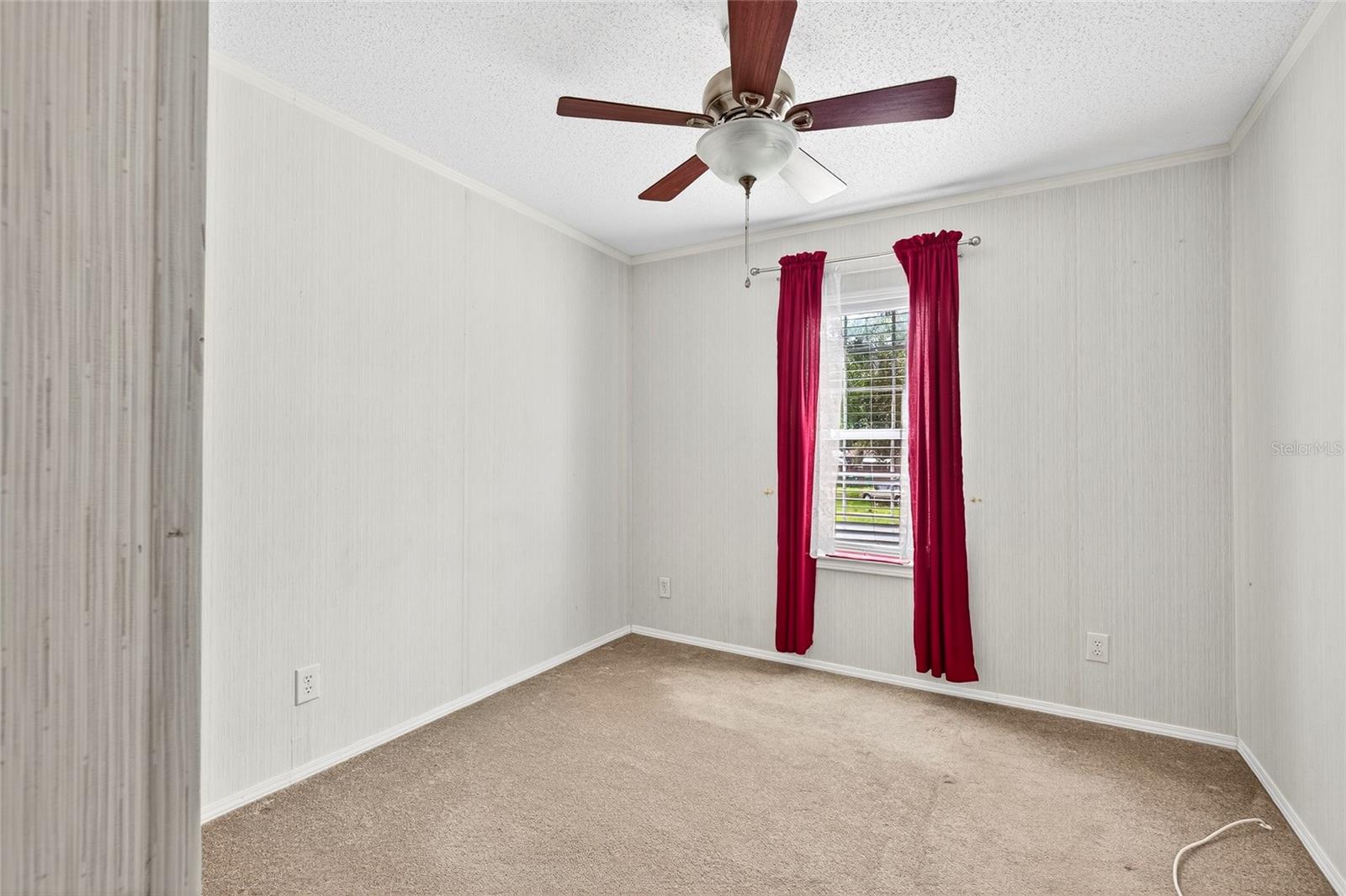 413 QUAIL ST, LADY LAKE, FL, 32159