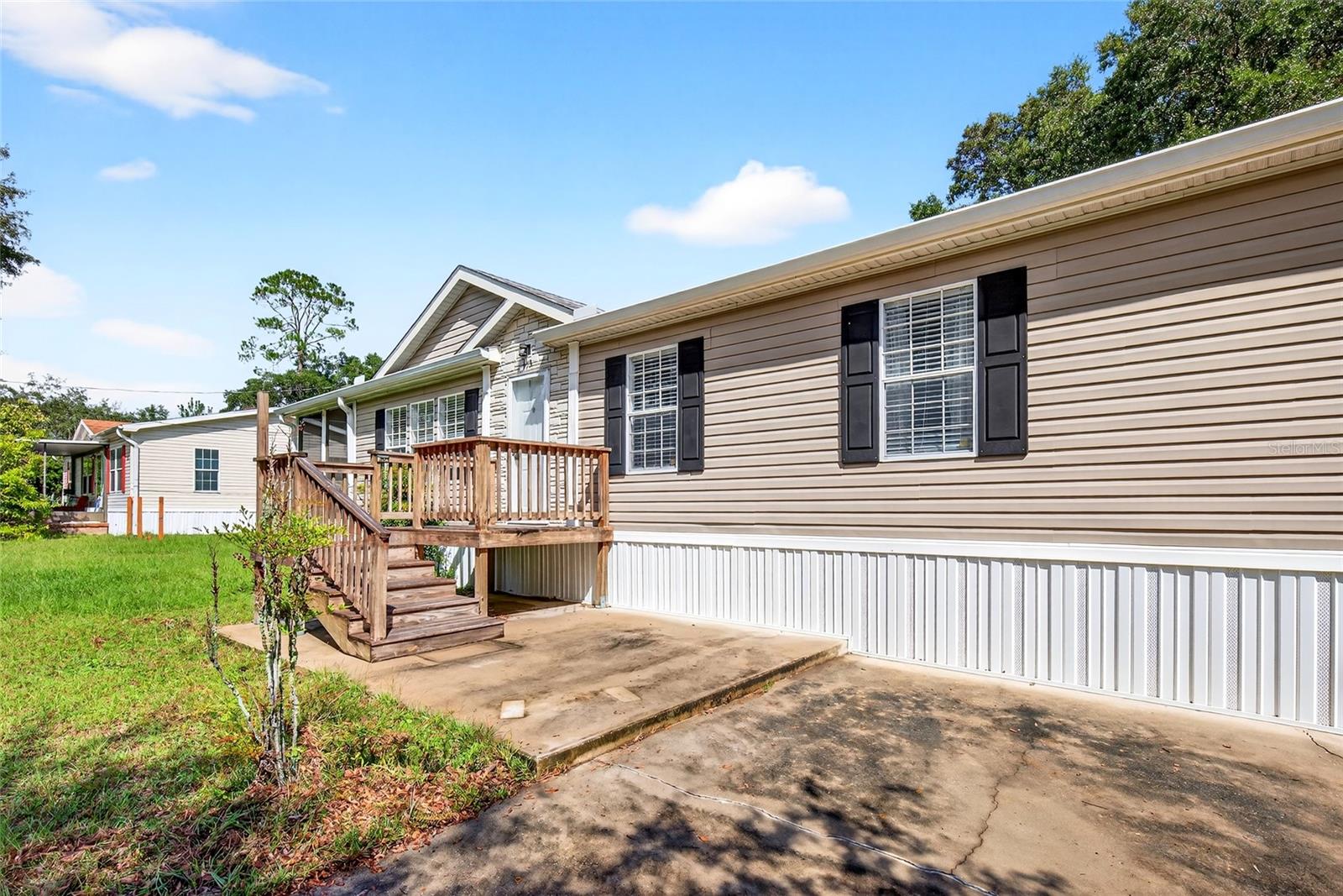 413 QUAIL ST, LADY LAKE, FL, 32159