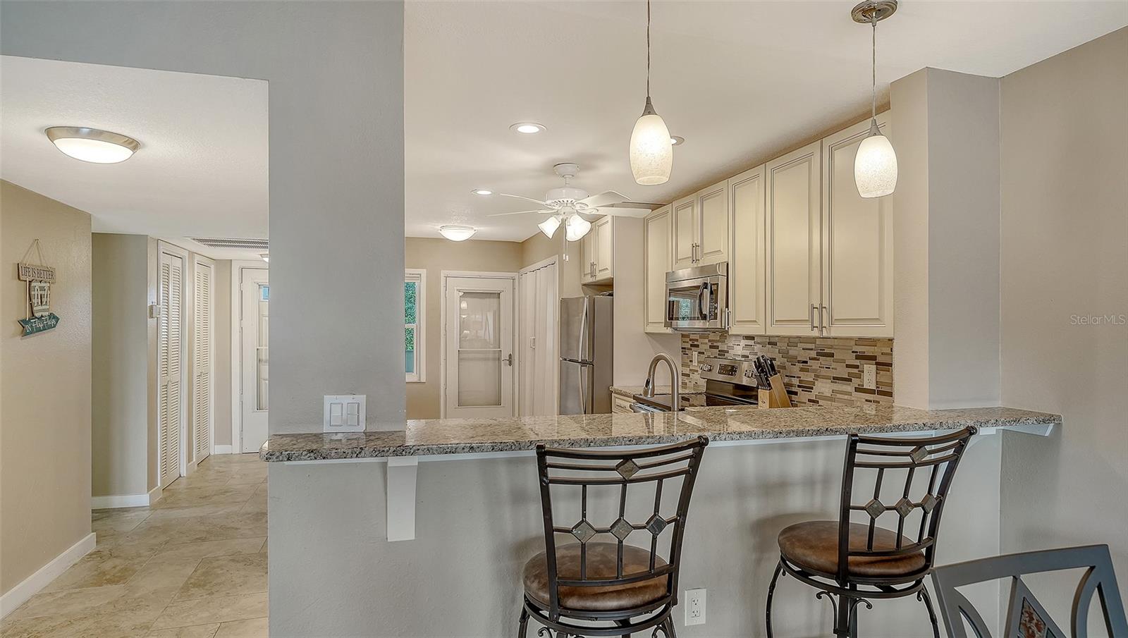 7251 W COUNTRY CLUB DR N #225, SARASOTA, FL, 34243