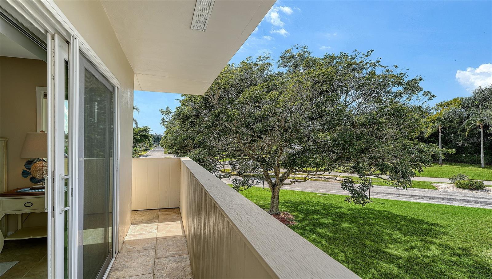 7251 W COUNTRY CLUB DR N #225, SARASOTA, FL, 34243