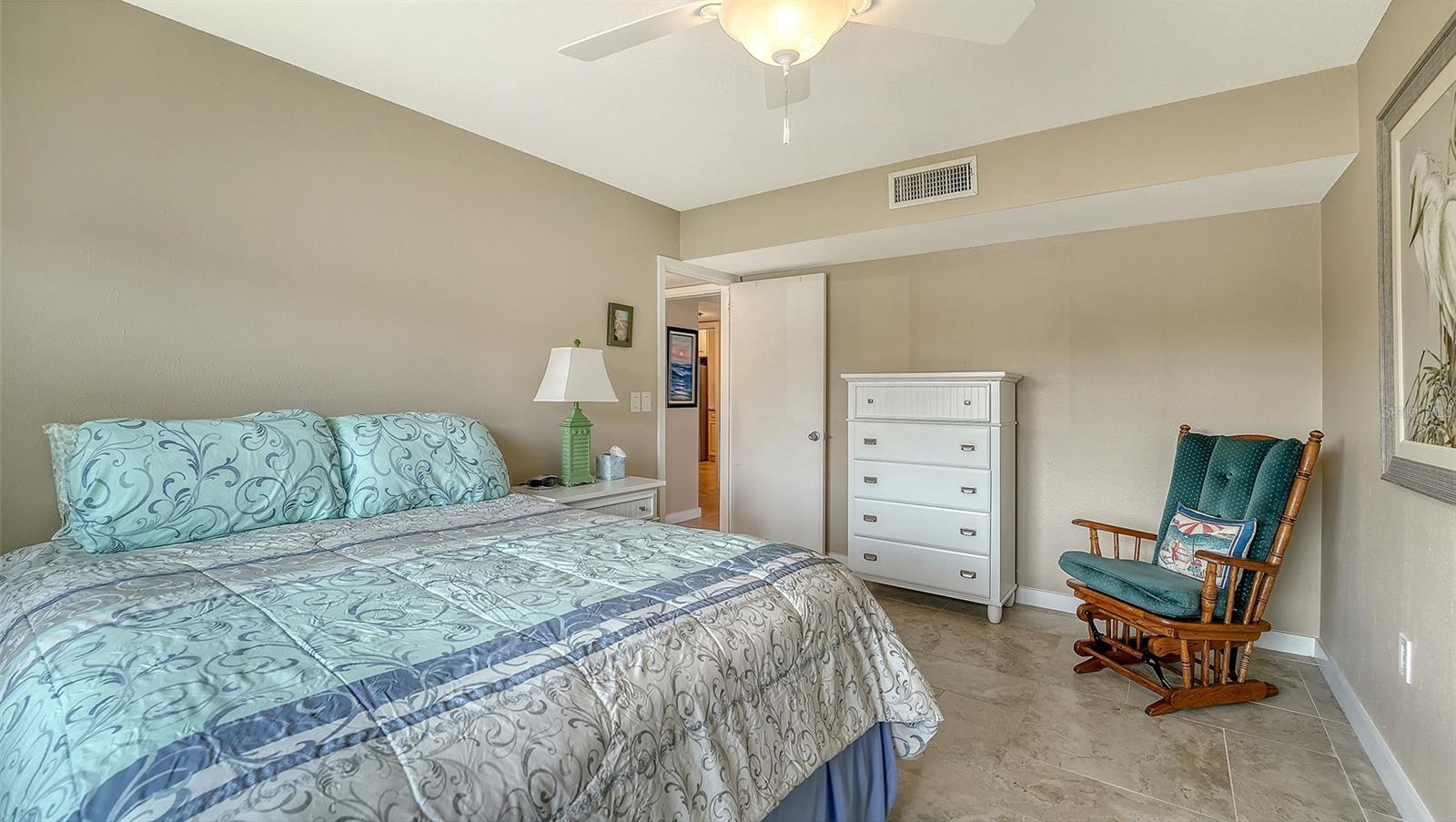 7251 W COUNTRY CLUB DR N #225, SARASOTA, FL, 34243