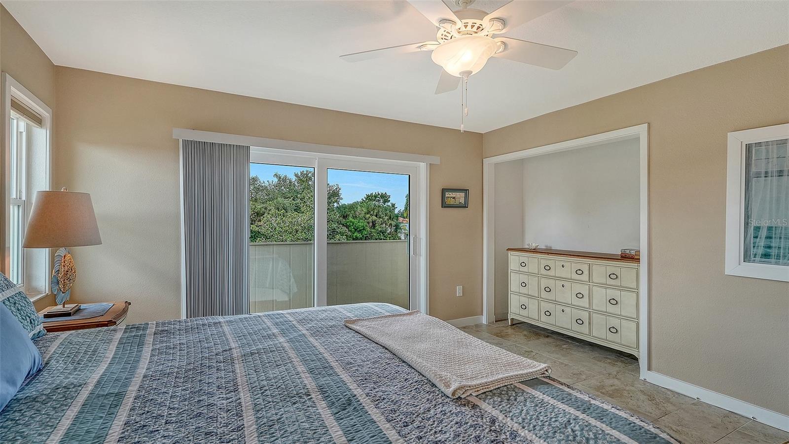 7251 W COUNTRY CLUB DR N #225, SARASOTA, FL, 34243