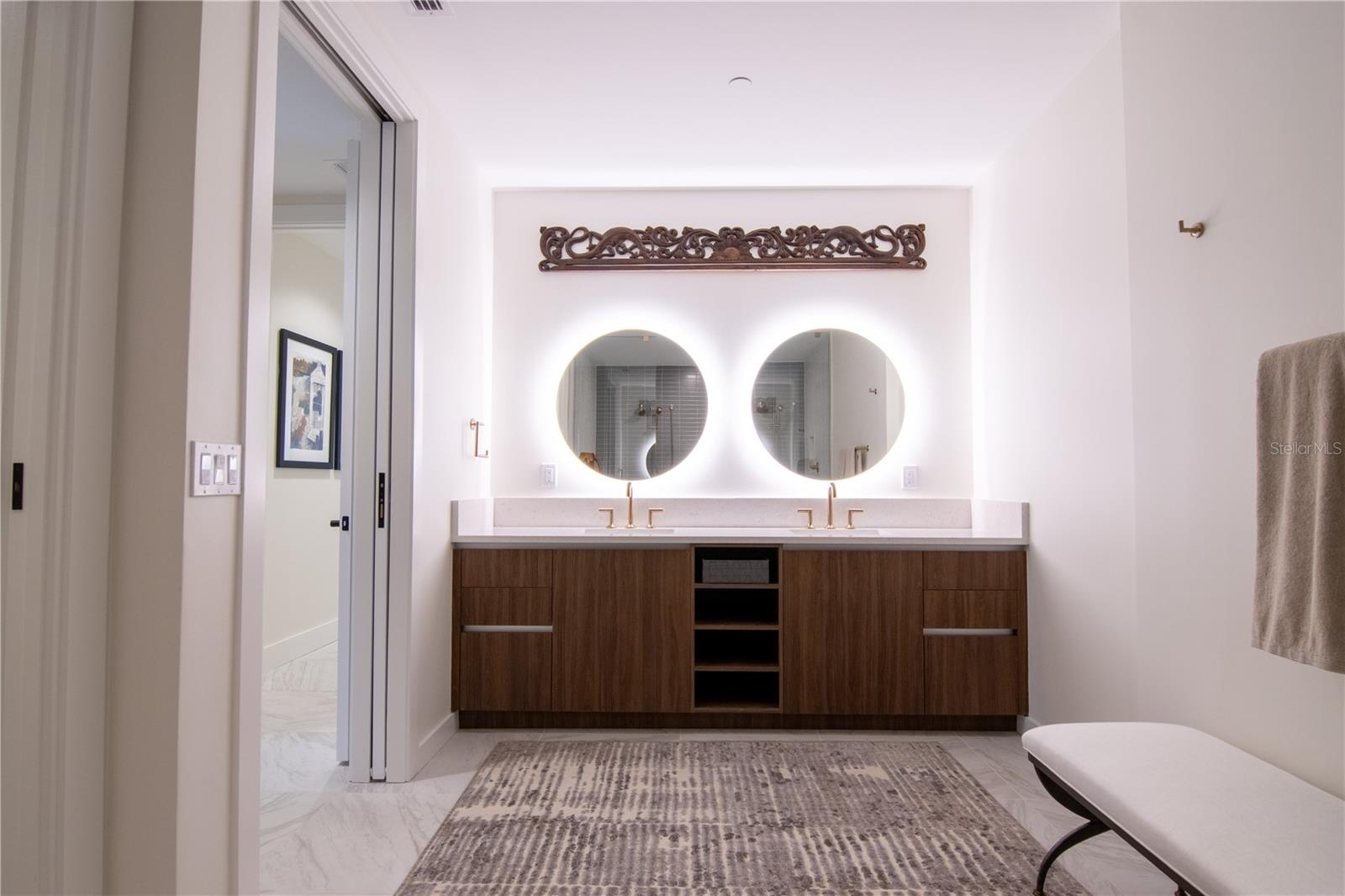 Primary Bath with 6" Upgraded Backsplash