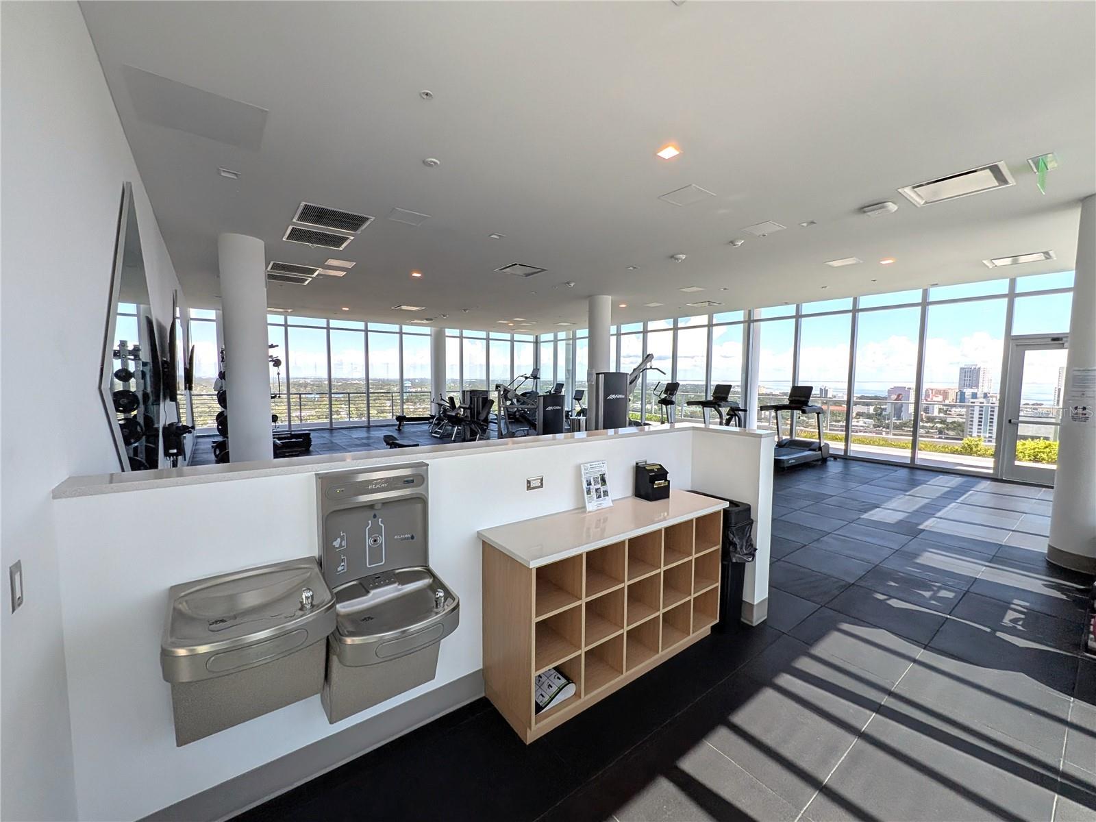 Spectacular Gym on the 18th Floor