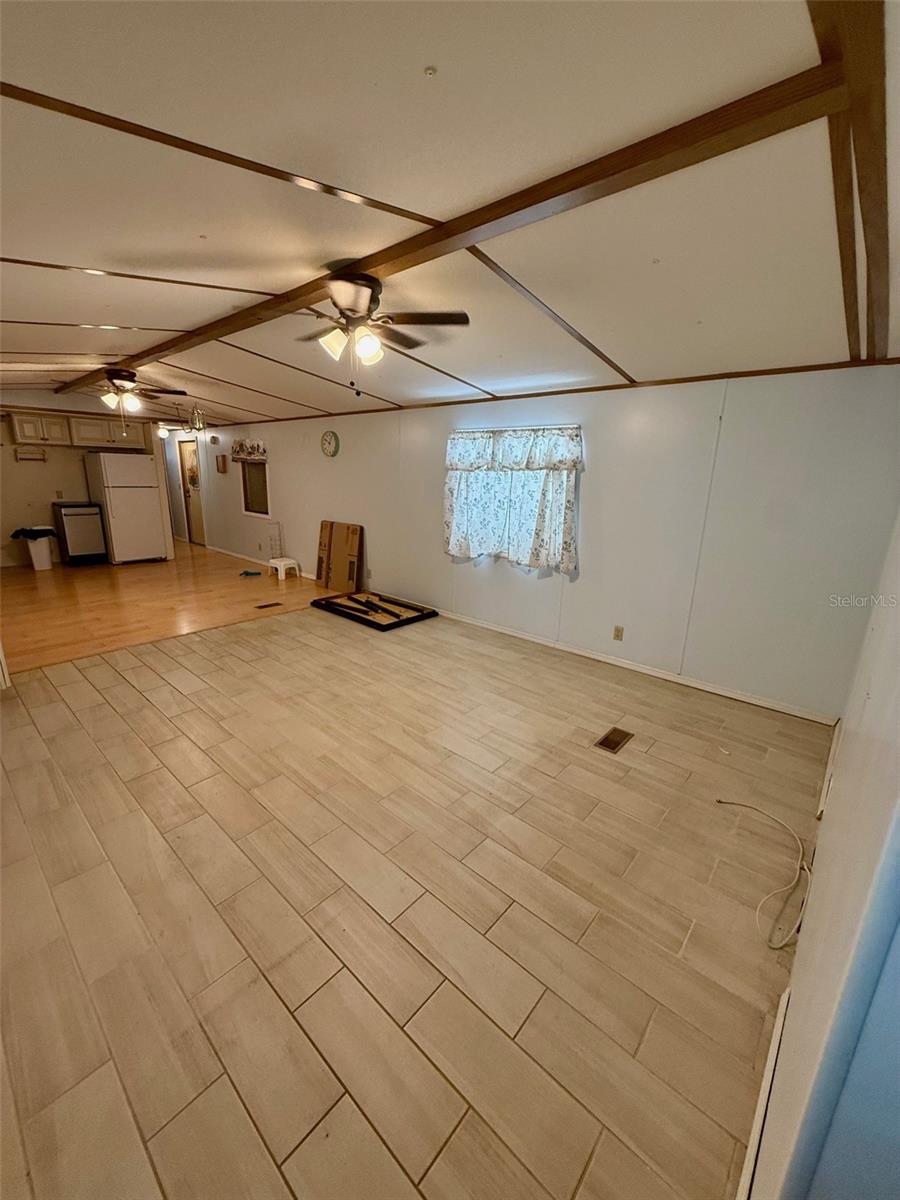 OM711415 Property Photo