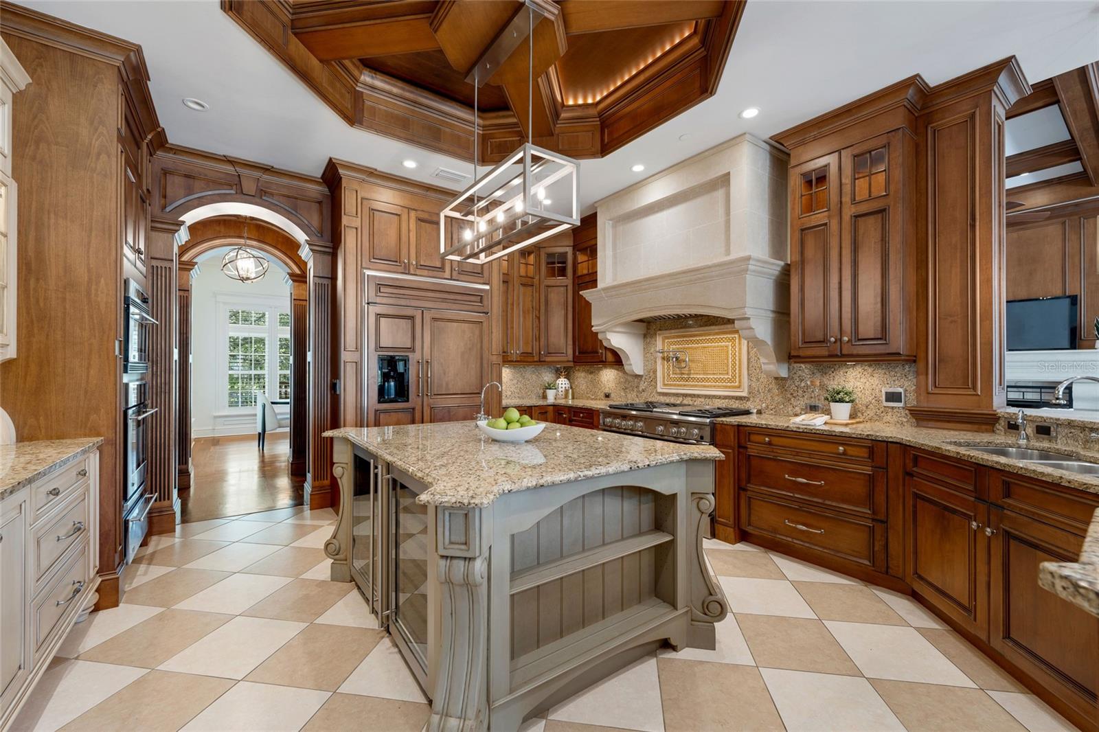 O6352208 Property Photo