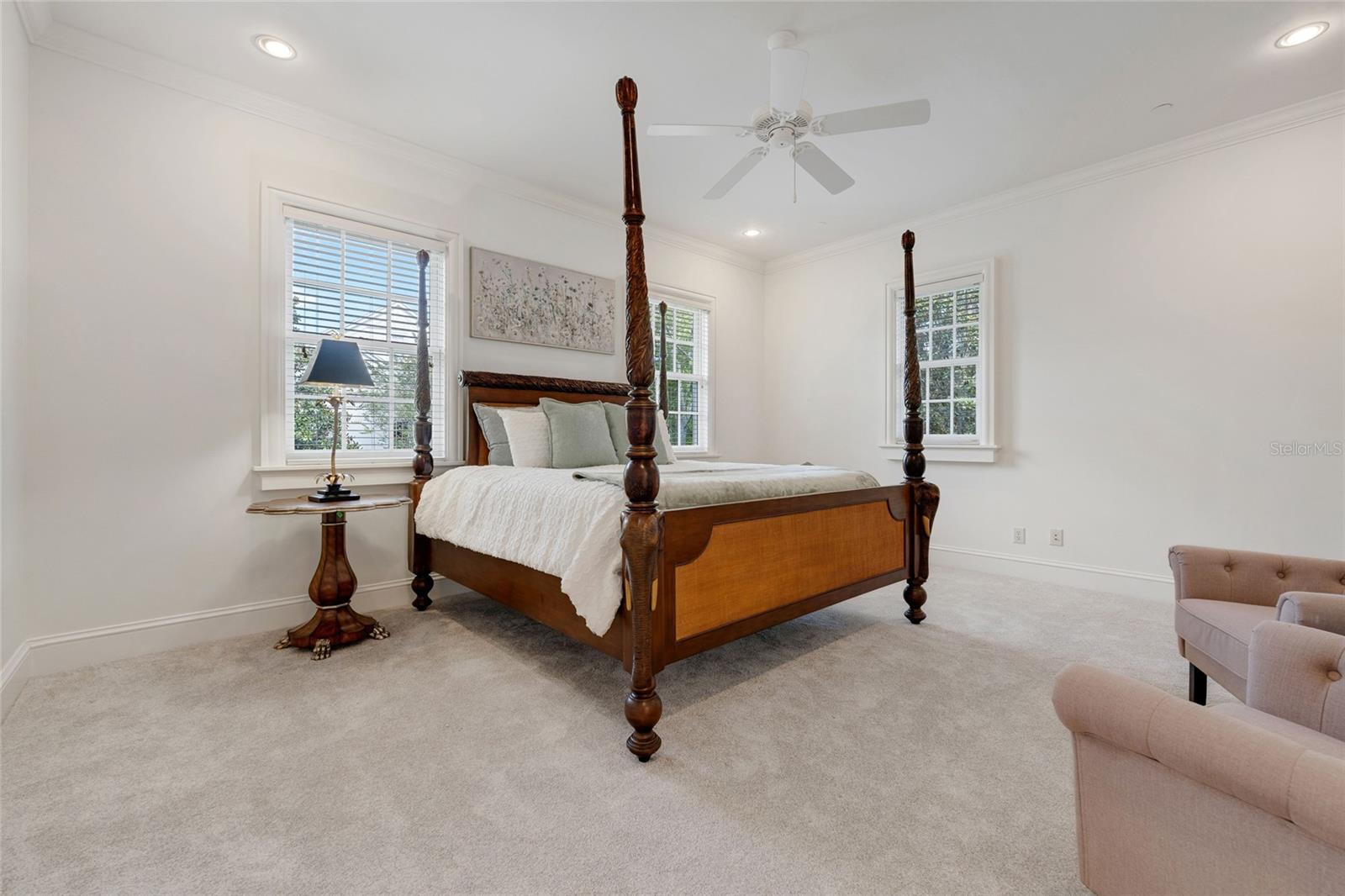 O6352208 Property Photo