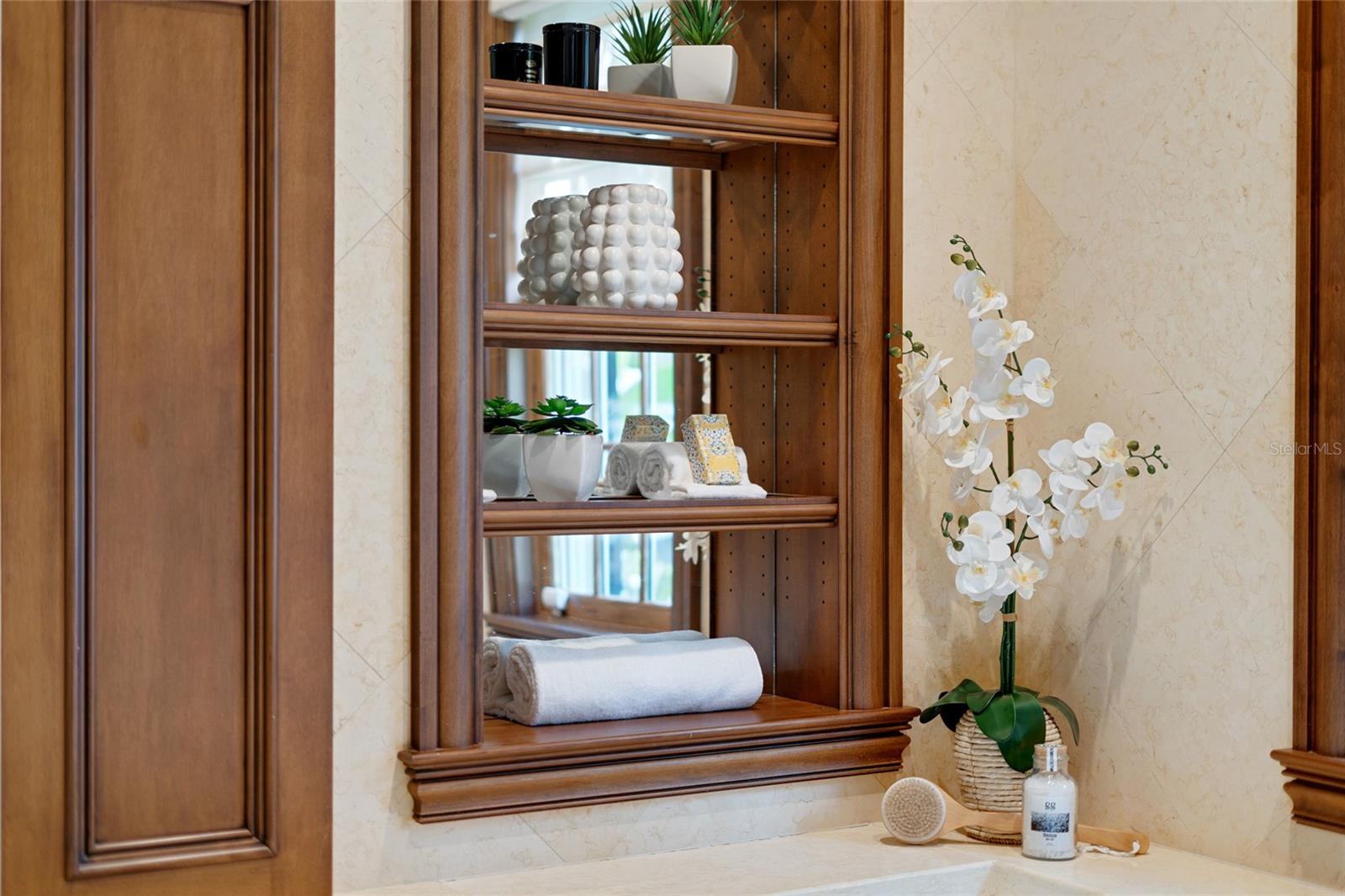 O6352208 Property Photo