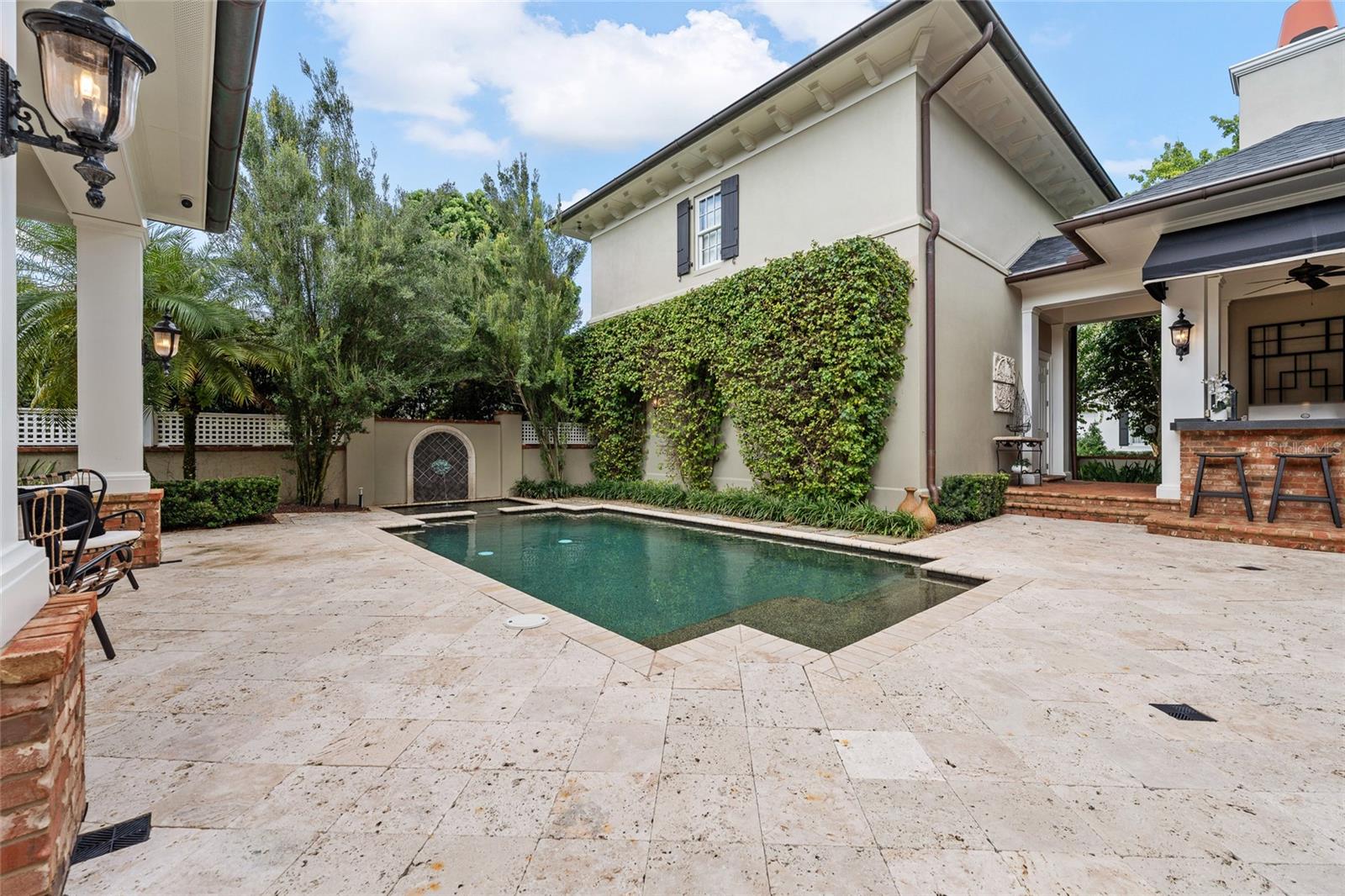 O6352208 Property Photo