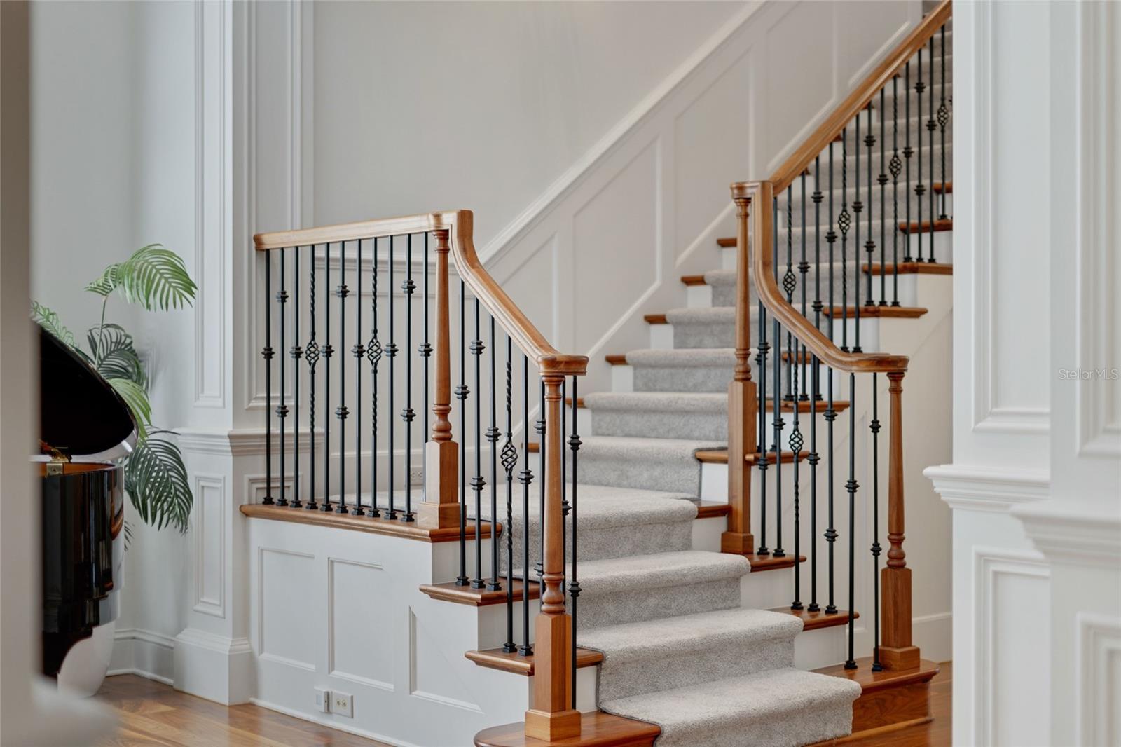 O6352208 Property Photo