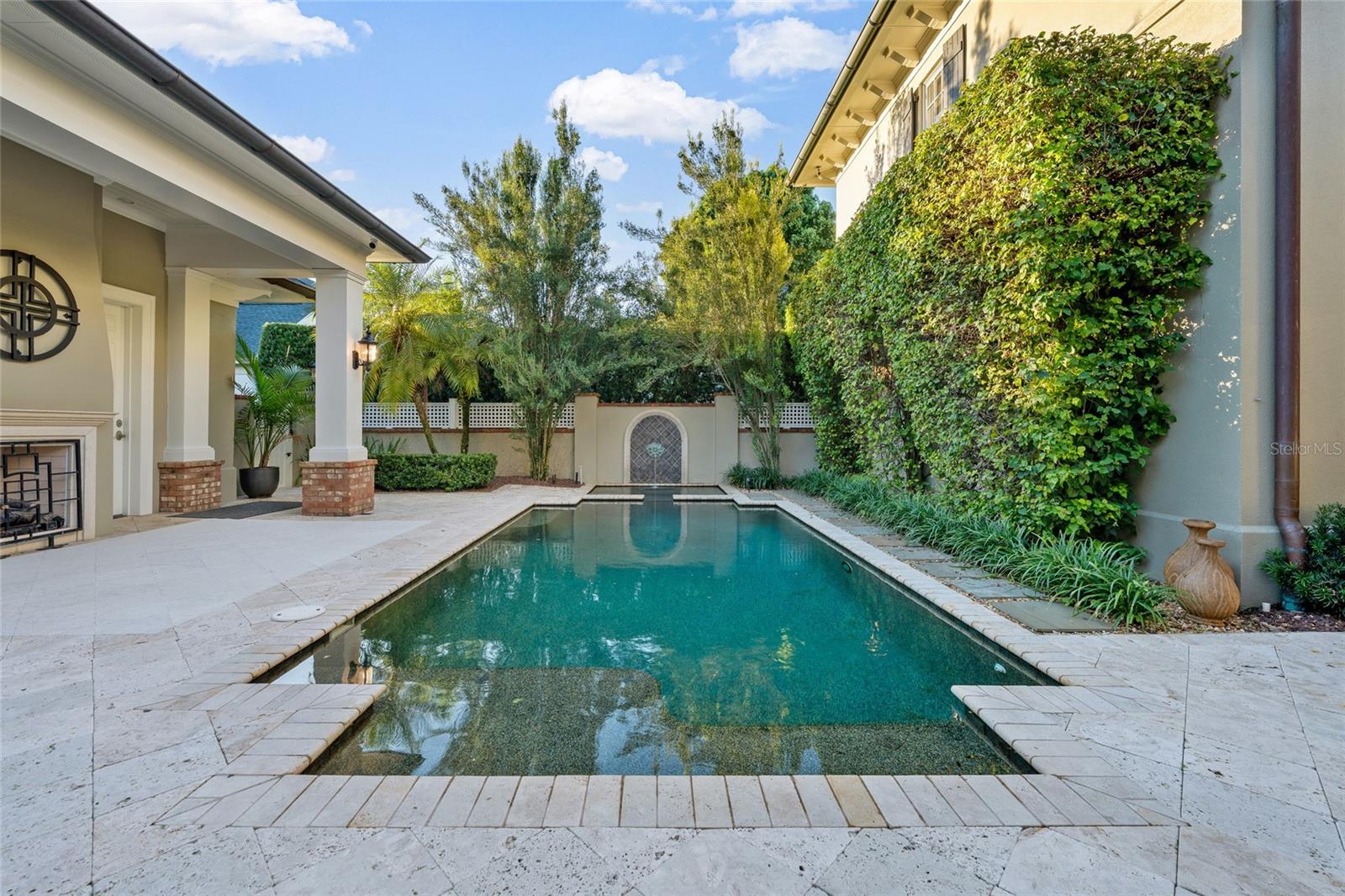 O6352208 Property Photo