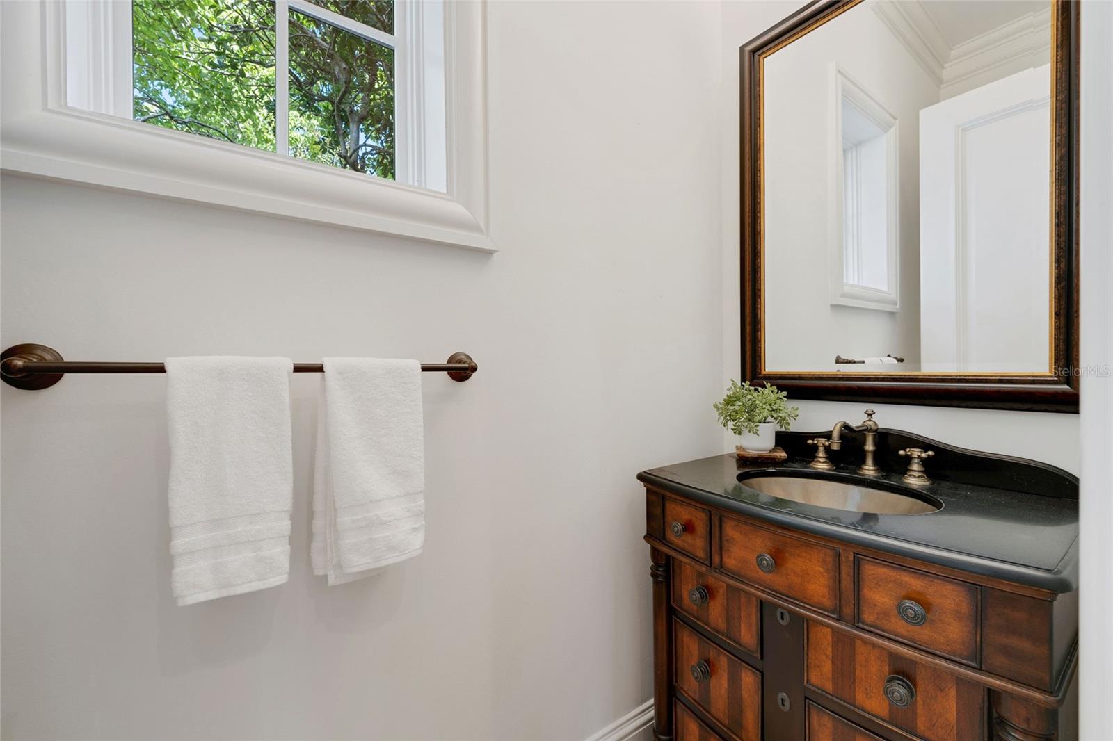 O6352208 Property Photo