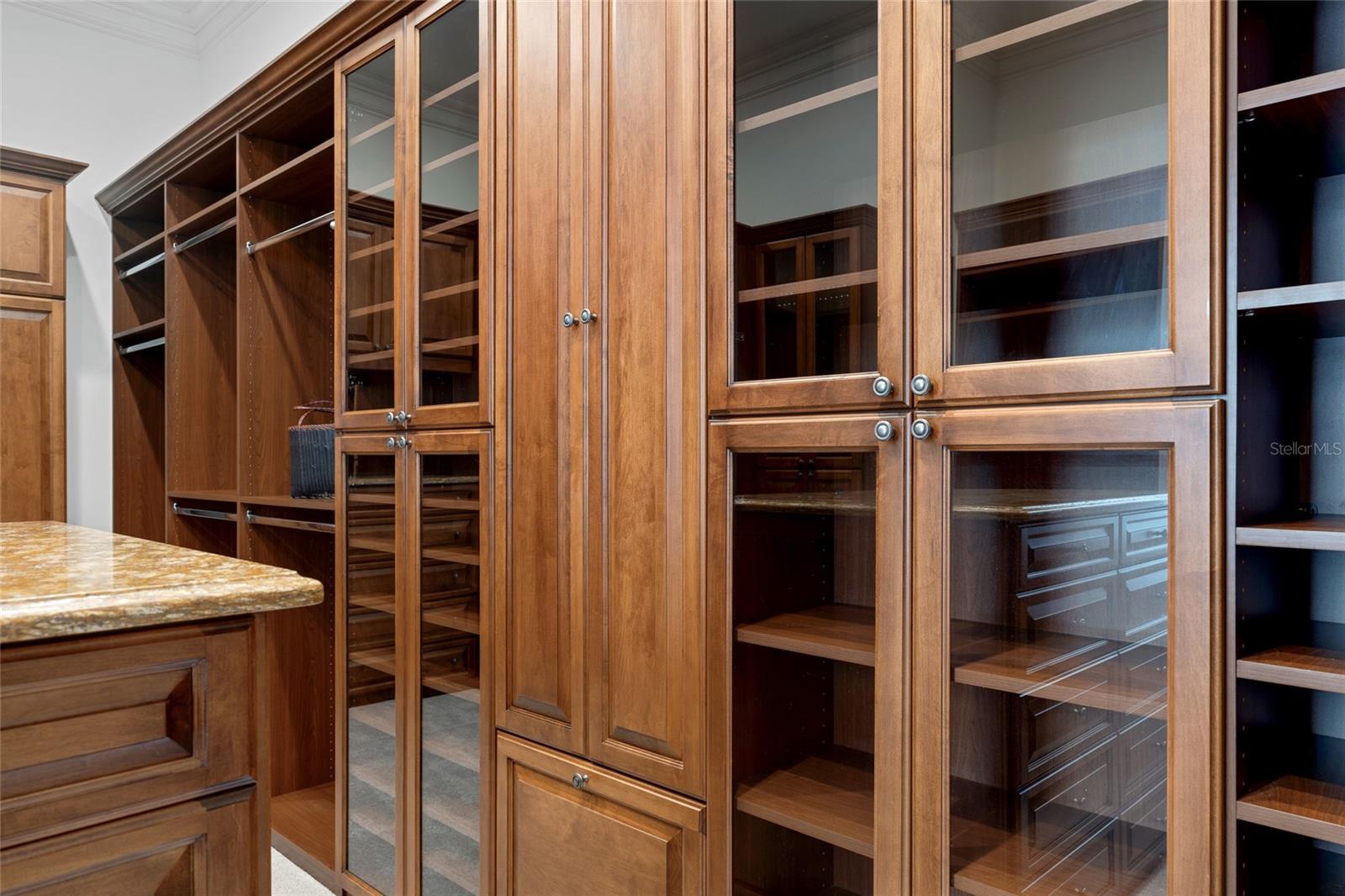 O6352208 Property Photo