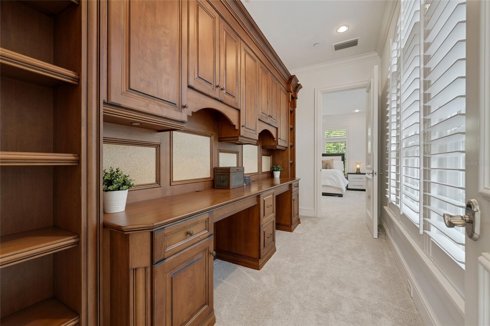 O6352208 Property Photo