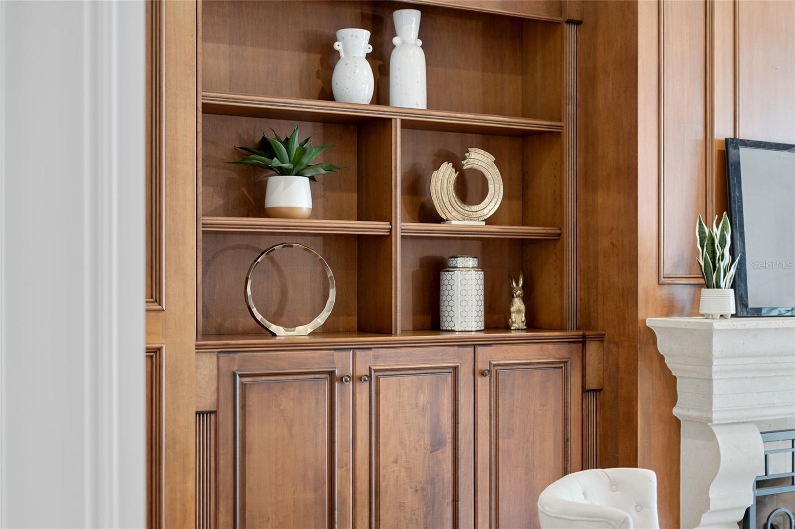 O6352208 Property Photo