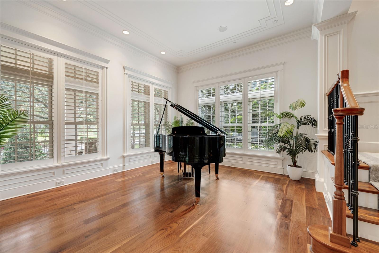 O6352208 Property Photo