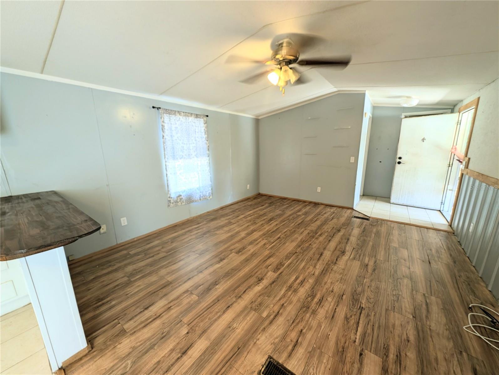 OM711423 Property Photo