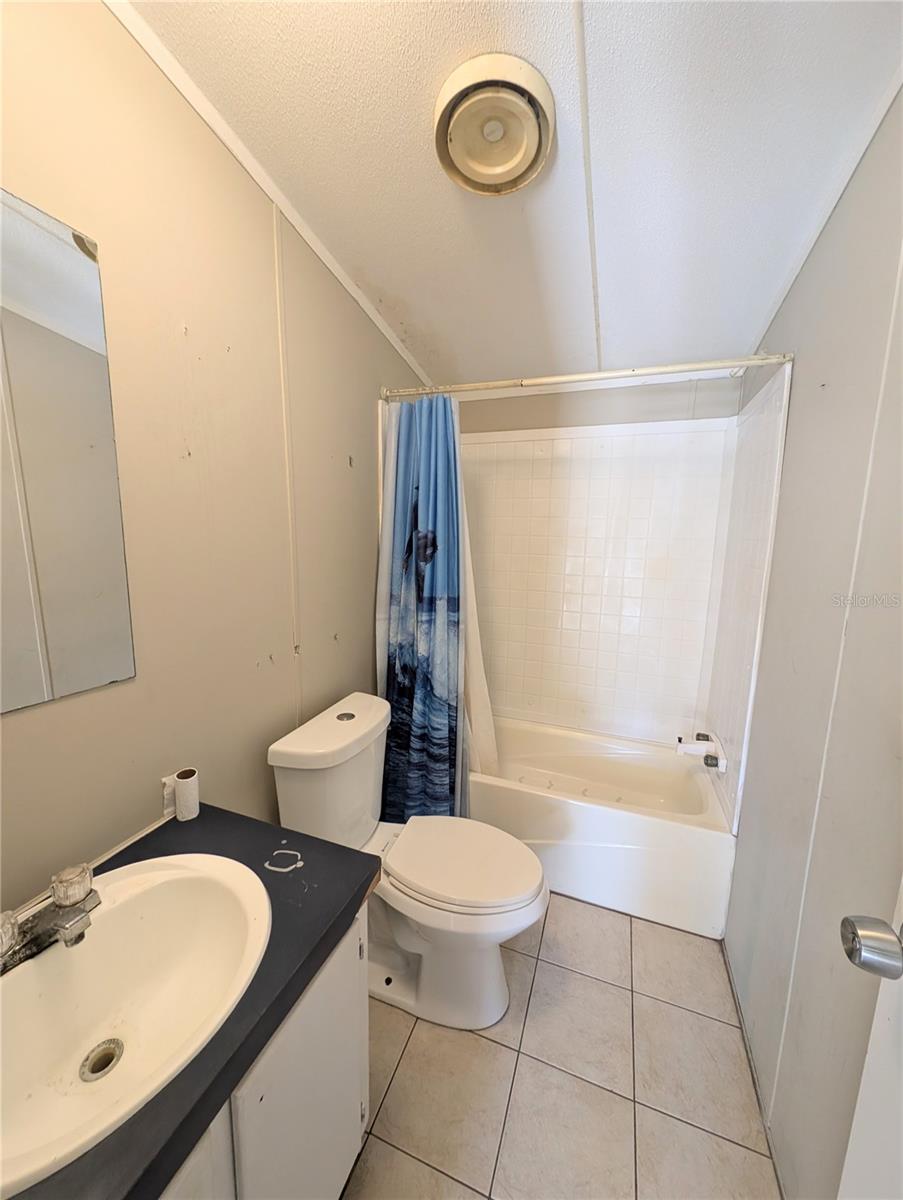 OM711423 Property Photo