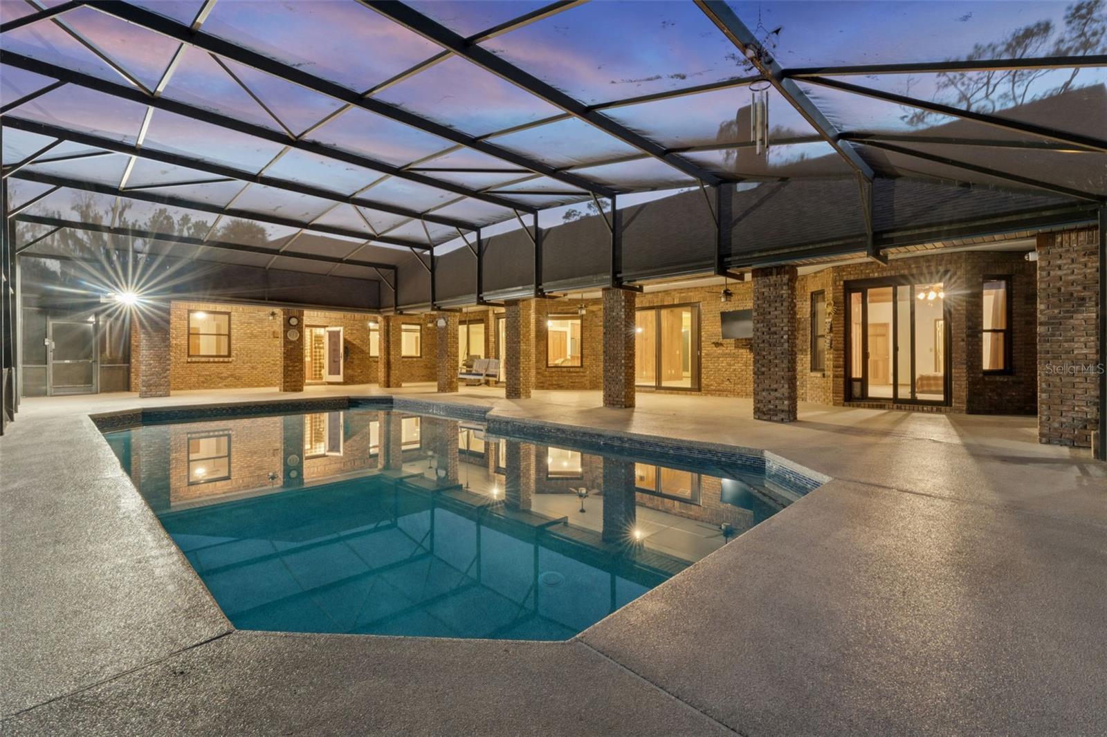 2565 E OSCEOLA RD, GENEVA, FL, 32732