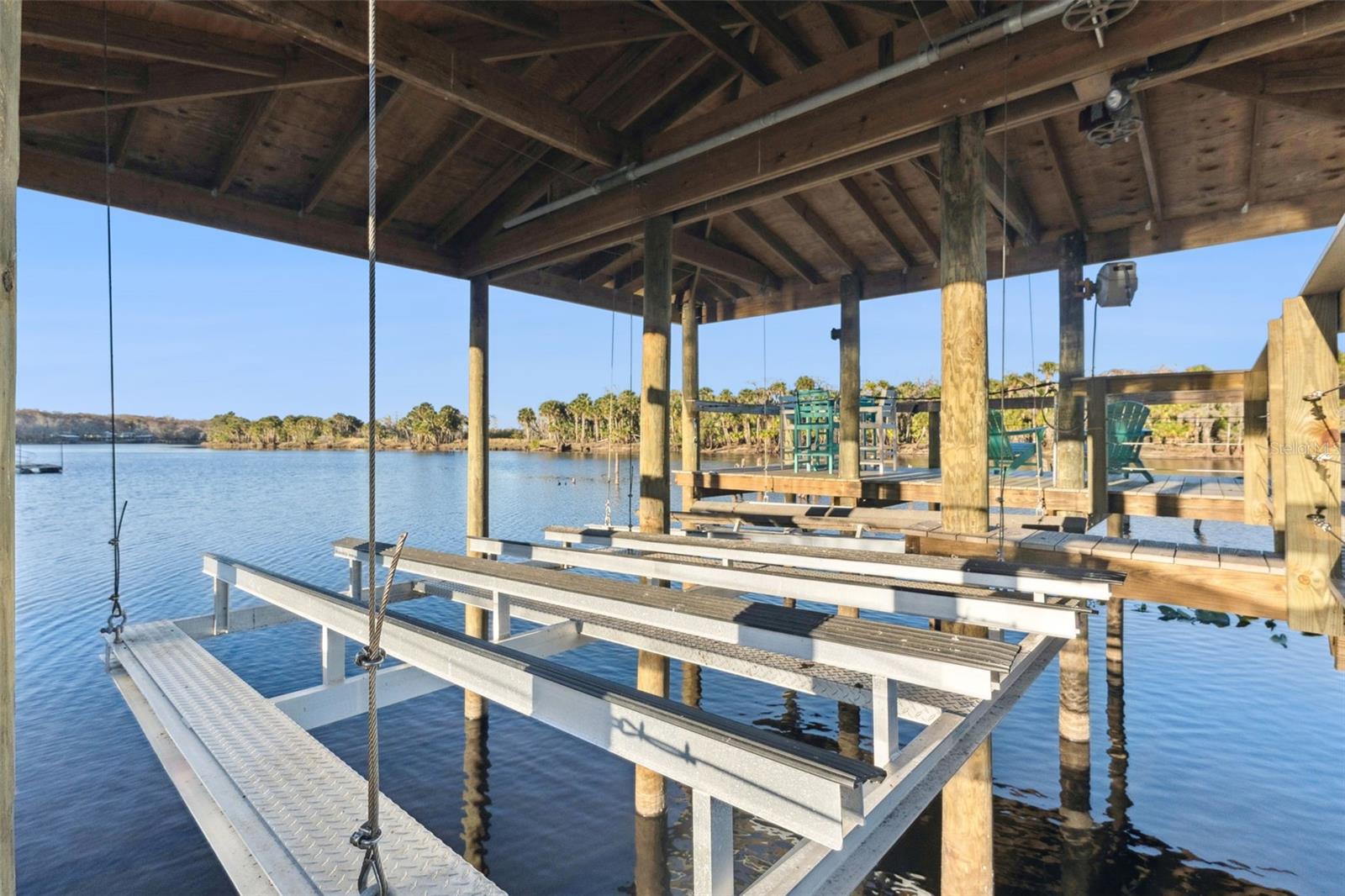 2565 E OSCEOLA RD, GENEVA, FL, 32732