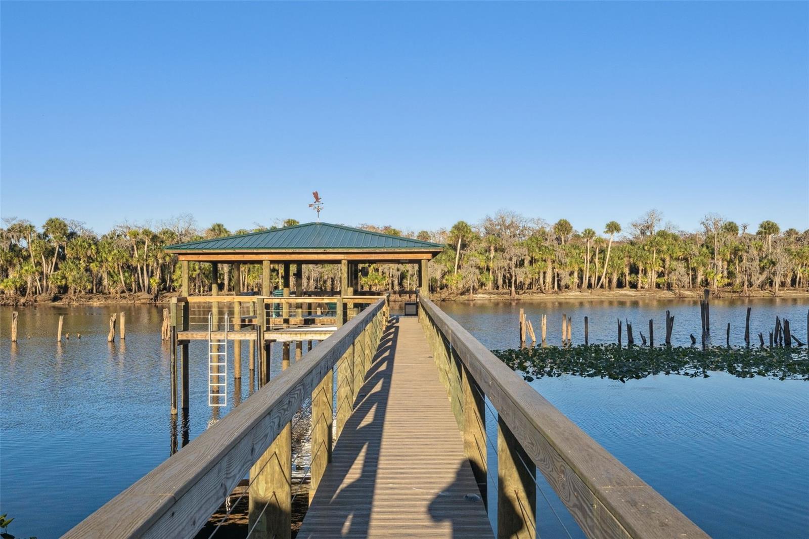 2565 E OSCEOLA RD, GENEVA, FL, 32732