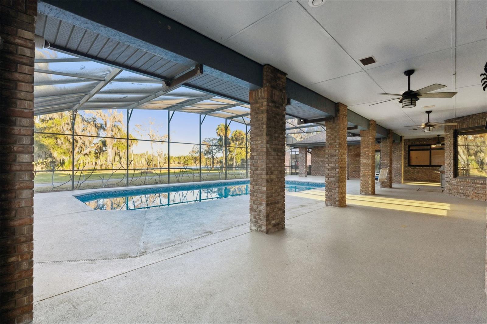 2565 E OSCEOLA RD, GENEVA, FL, 32732