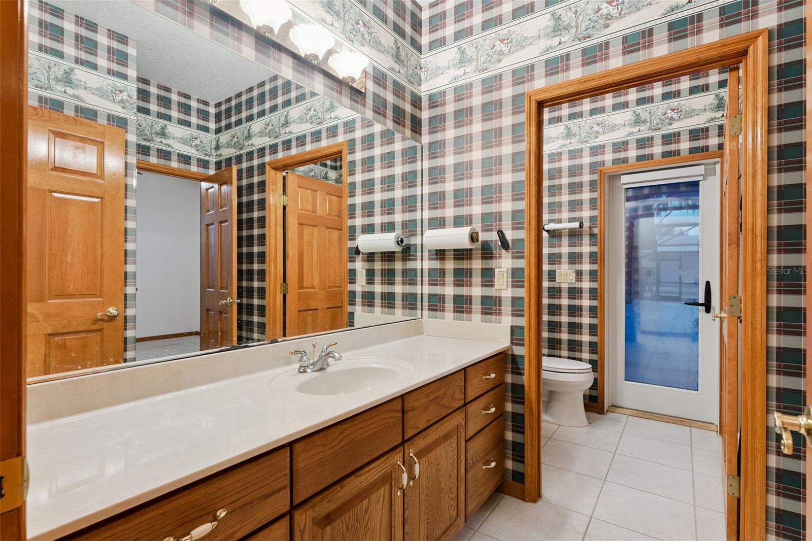 2565 E OSCEOLA RD, GENEVA, FL, 32732