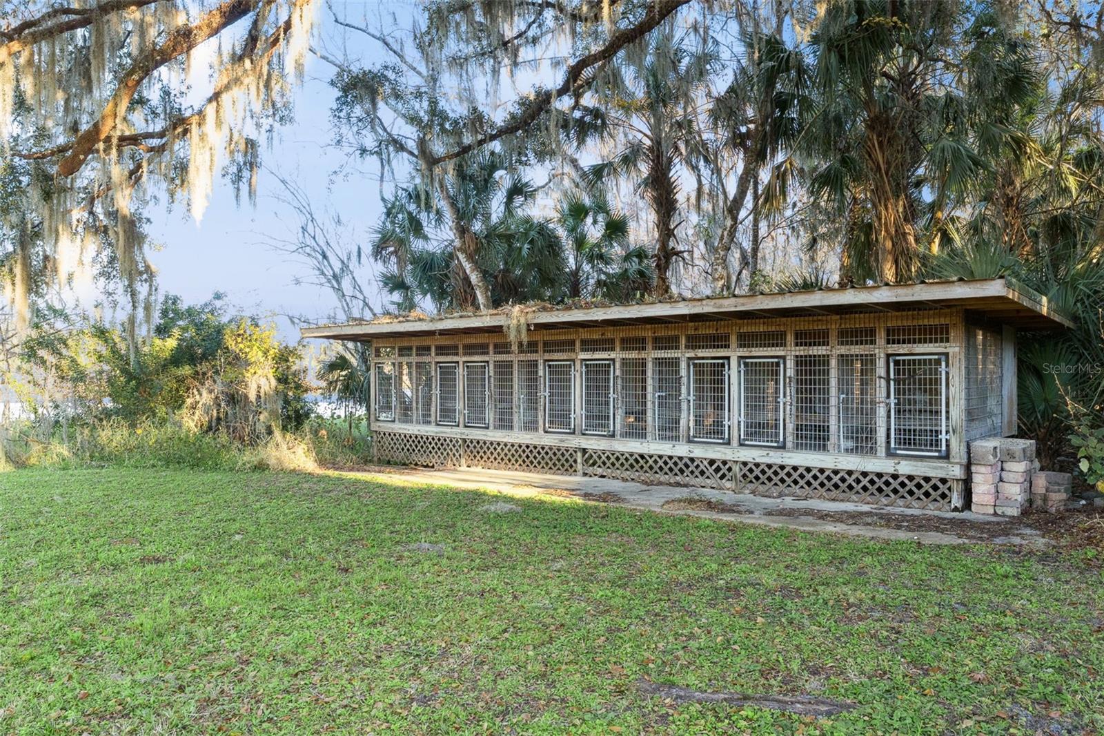 2565 E OSCEOLA RD, GENEVA, FL, 32732