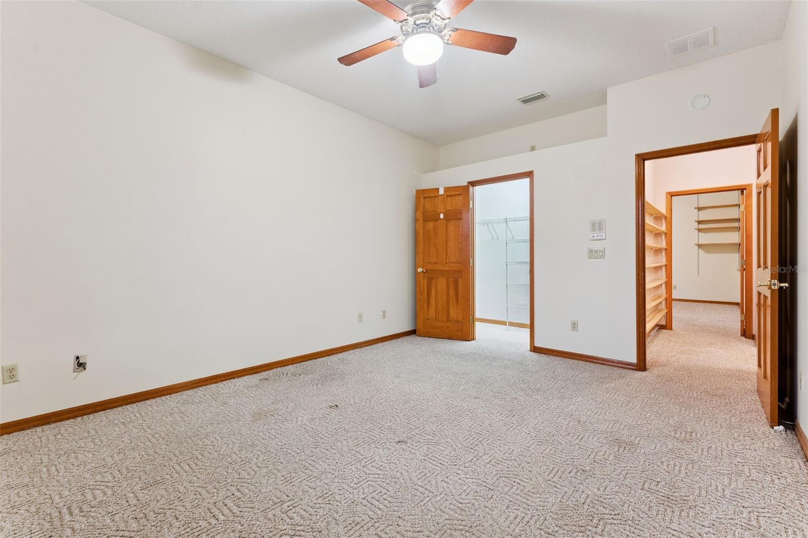 2565 E OSCEOLA RD, GENEVA, FL, 32732