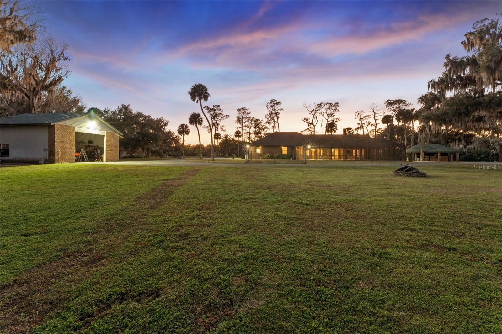 2565 E OSCEOLA RD, GENEVA, FL, 32732