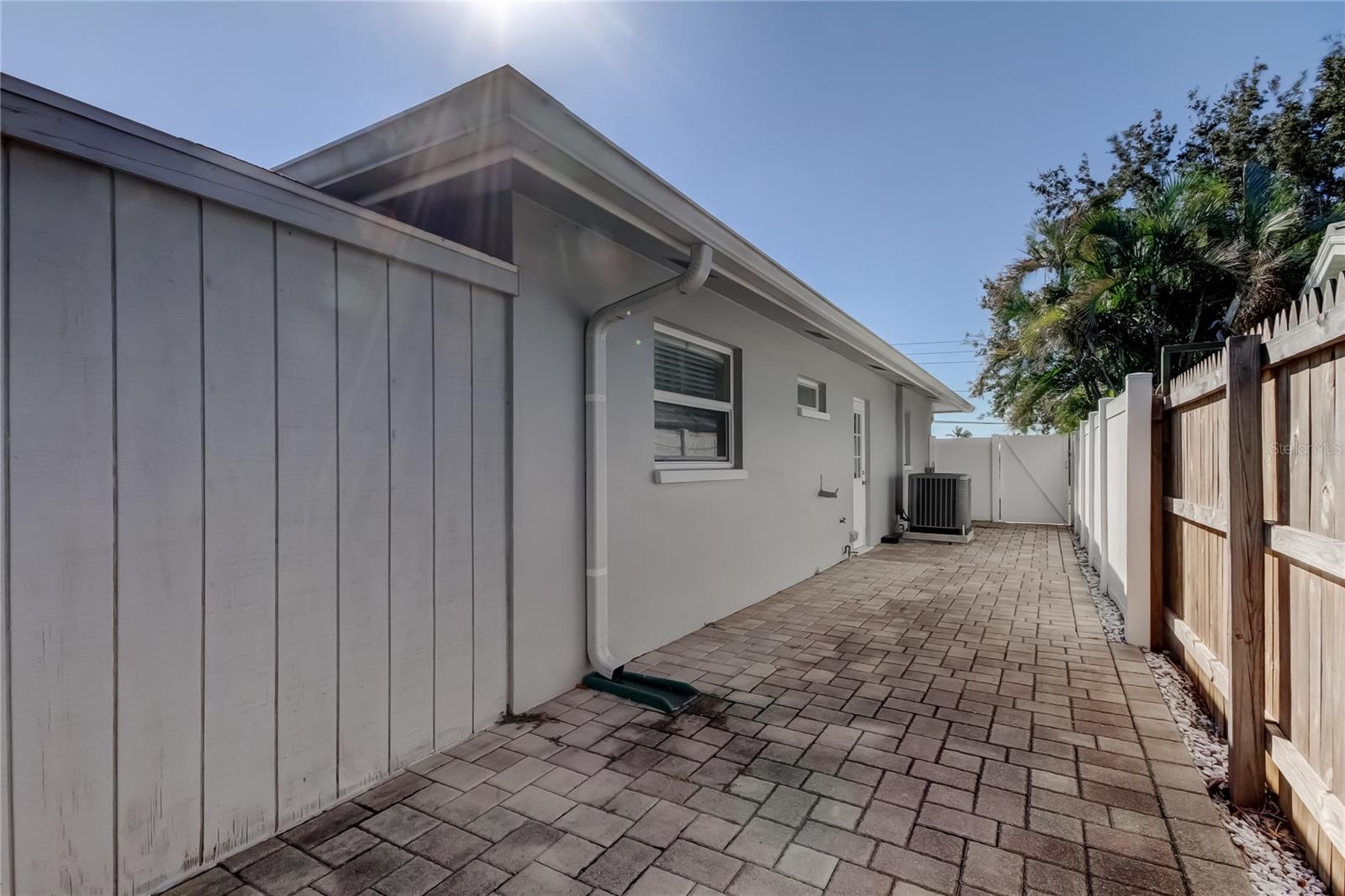 14233 102ND AVE, LARGO, FL, 33774