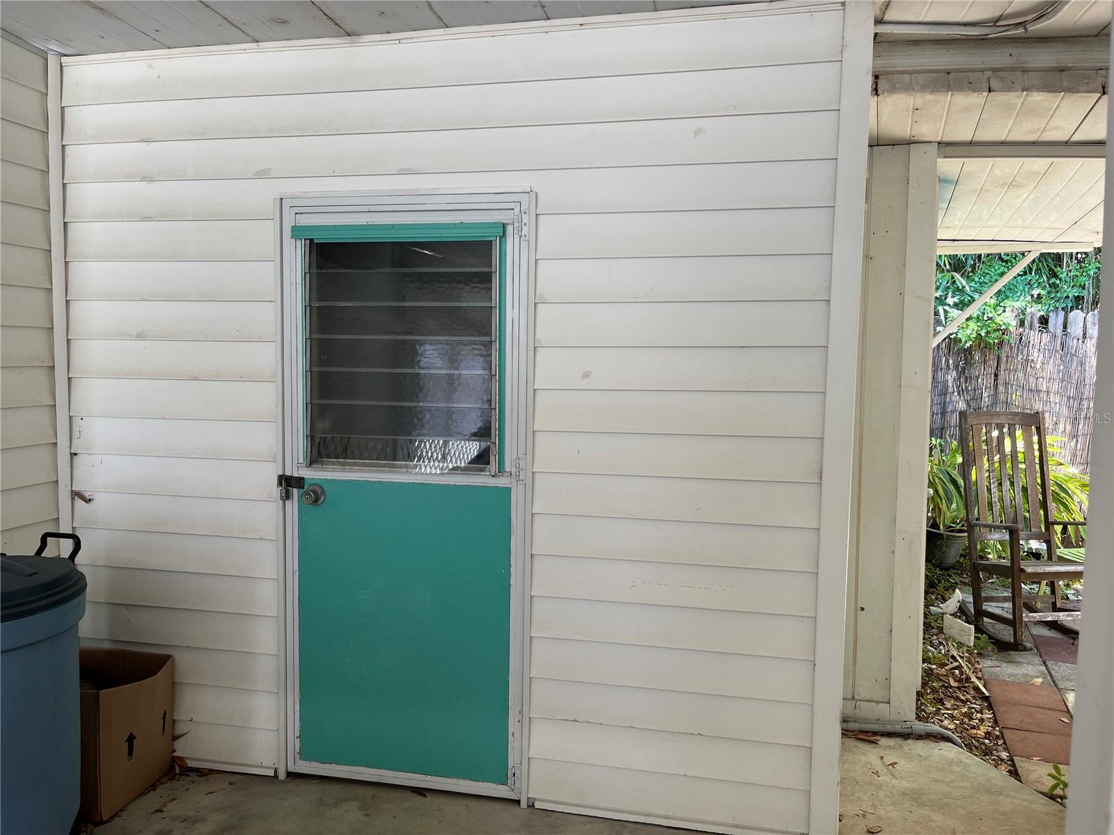 TB8437666 Property Photo