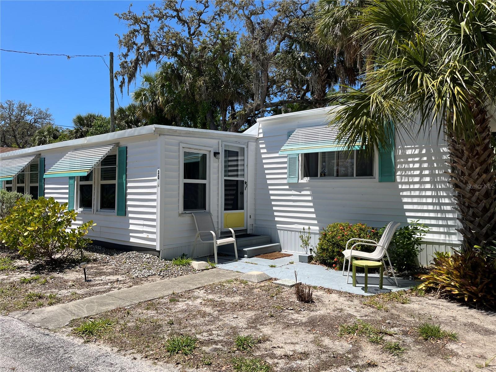 TB8437666 Property Photo