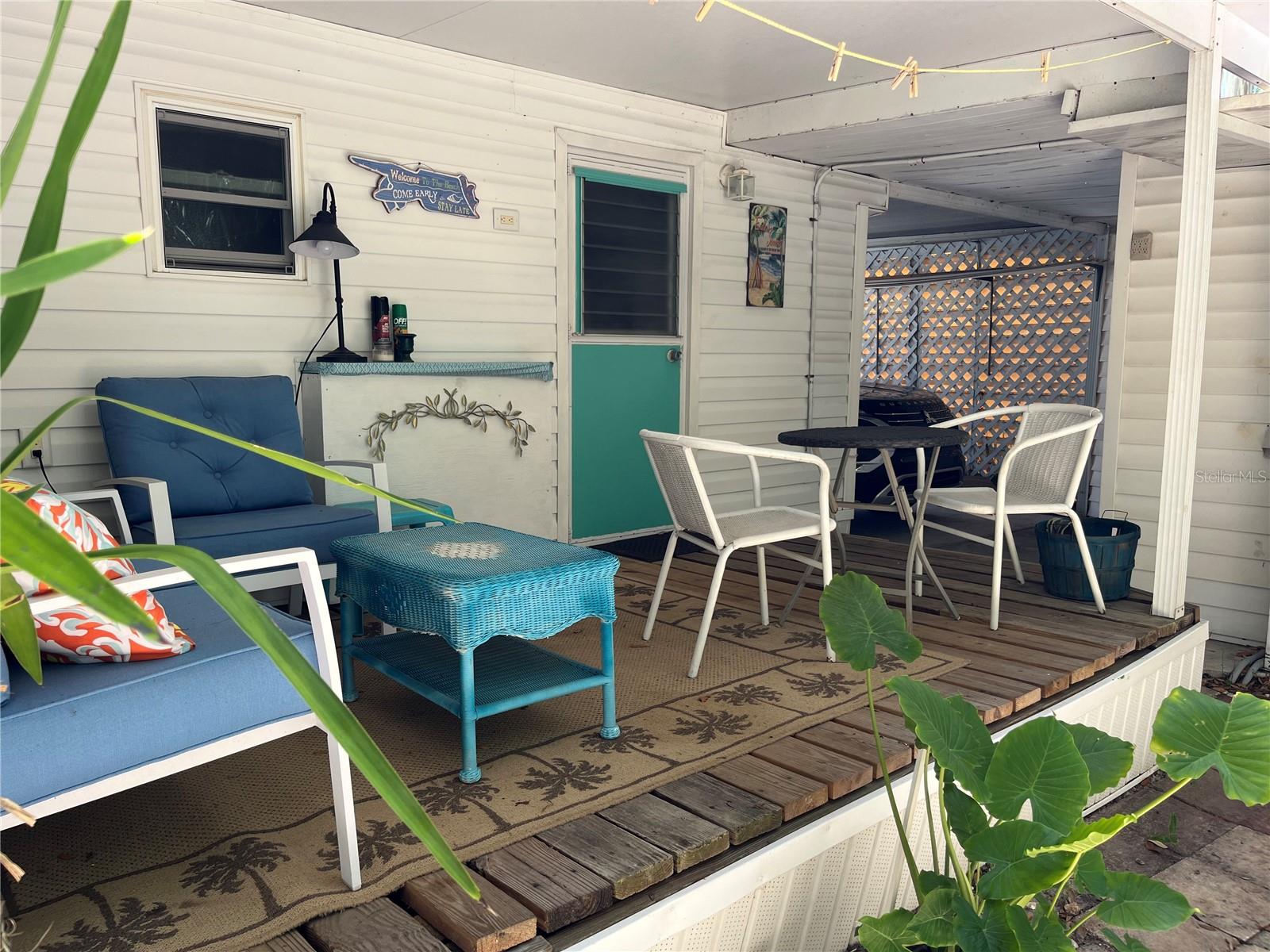 TB8437666 Property Photo