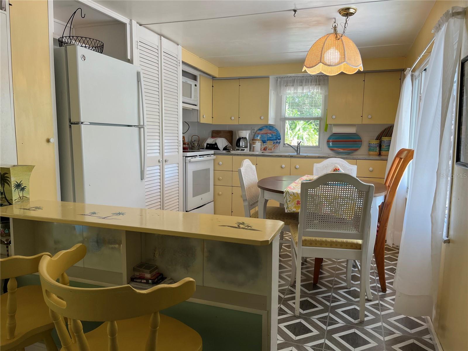 TB8437666 Property Photo