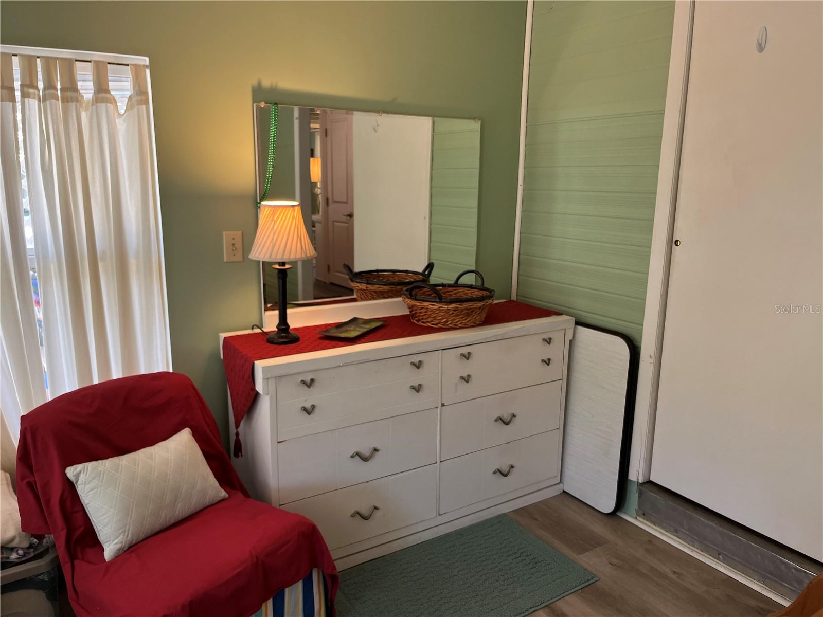 TB8437666 Property Photo