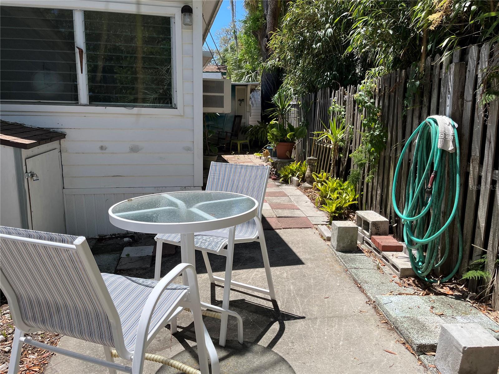 TB8437666 Property Photo