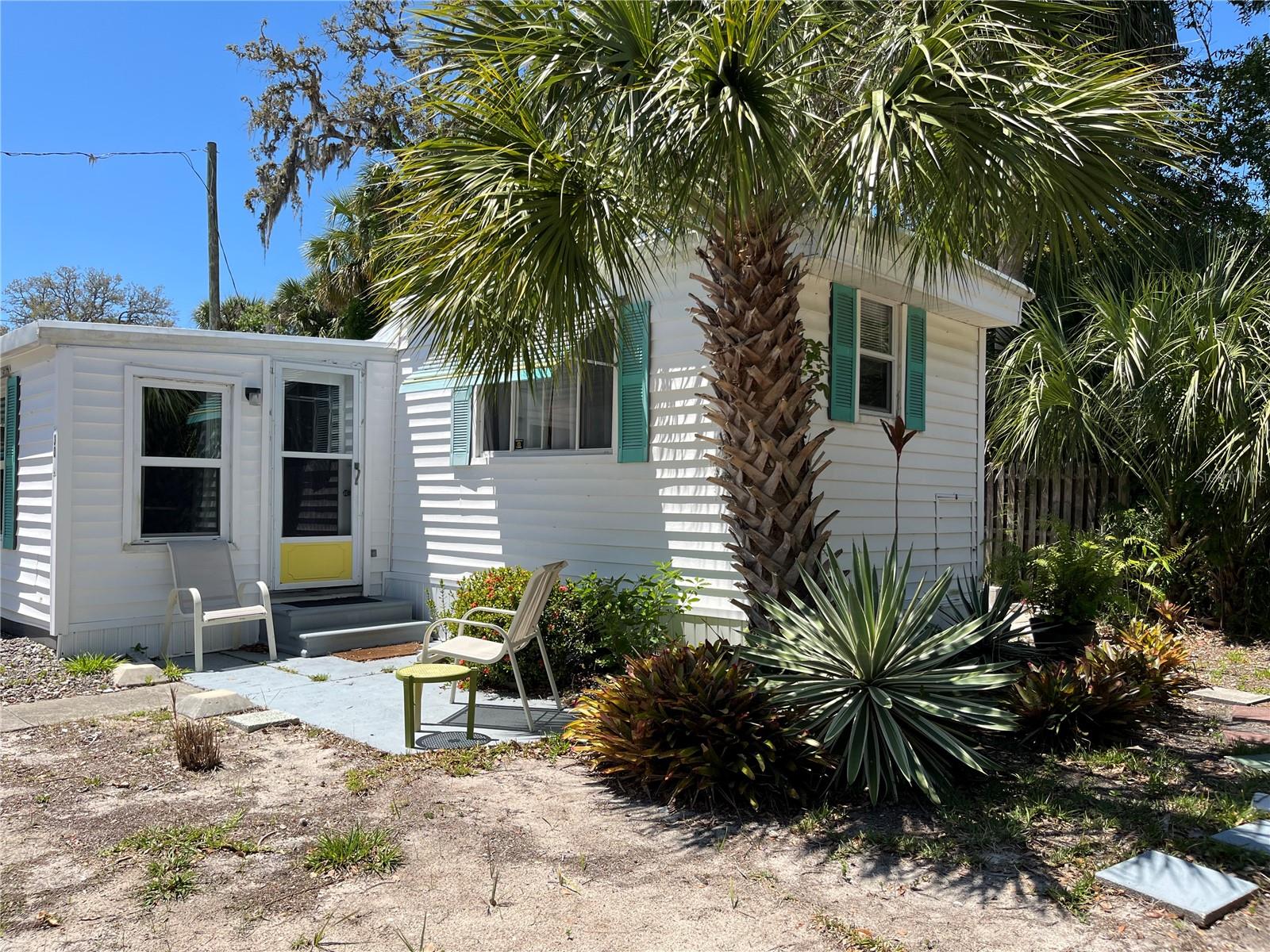 TB8437666 Property Photo