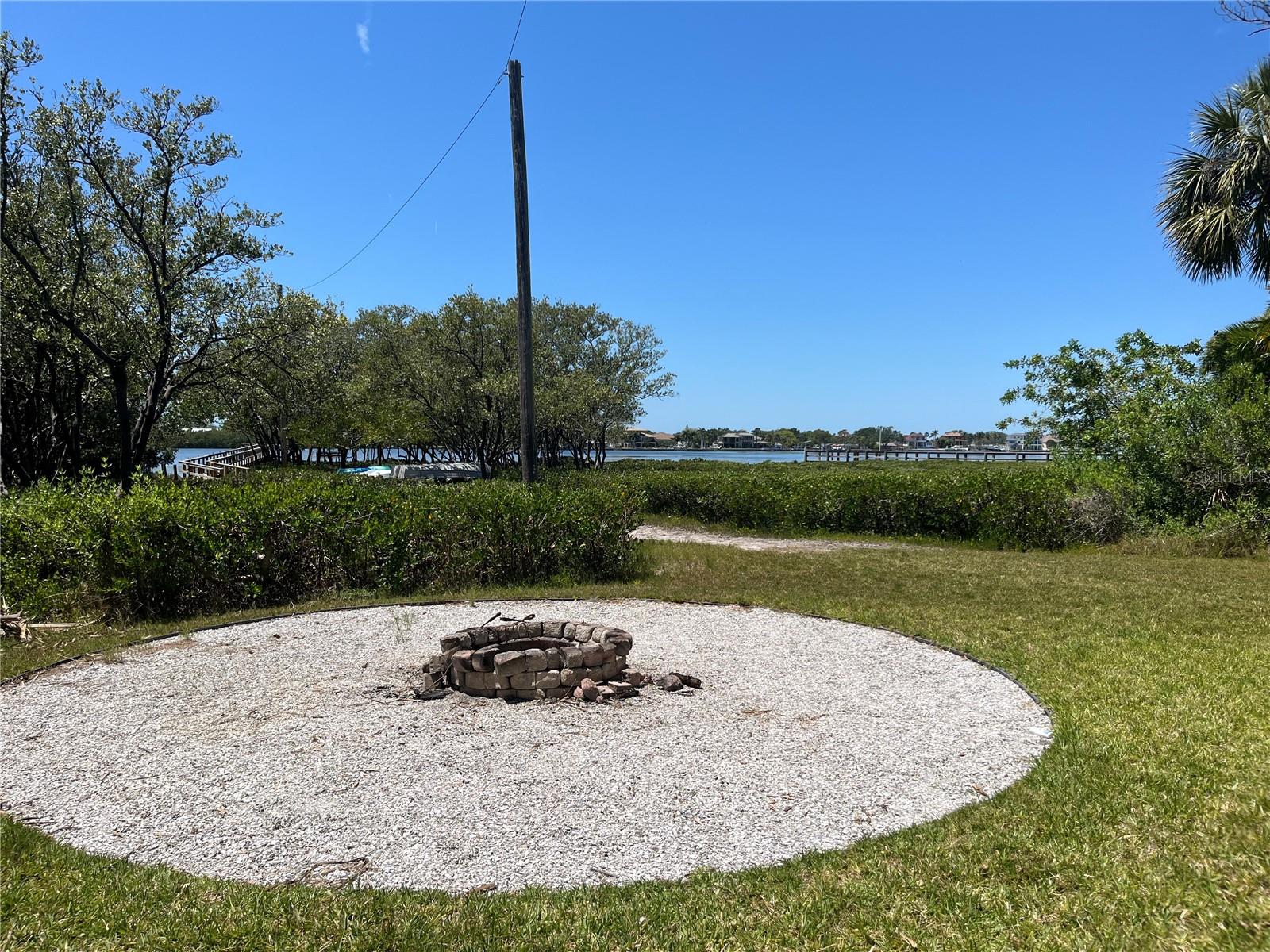 TB8437666 Property Photo