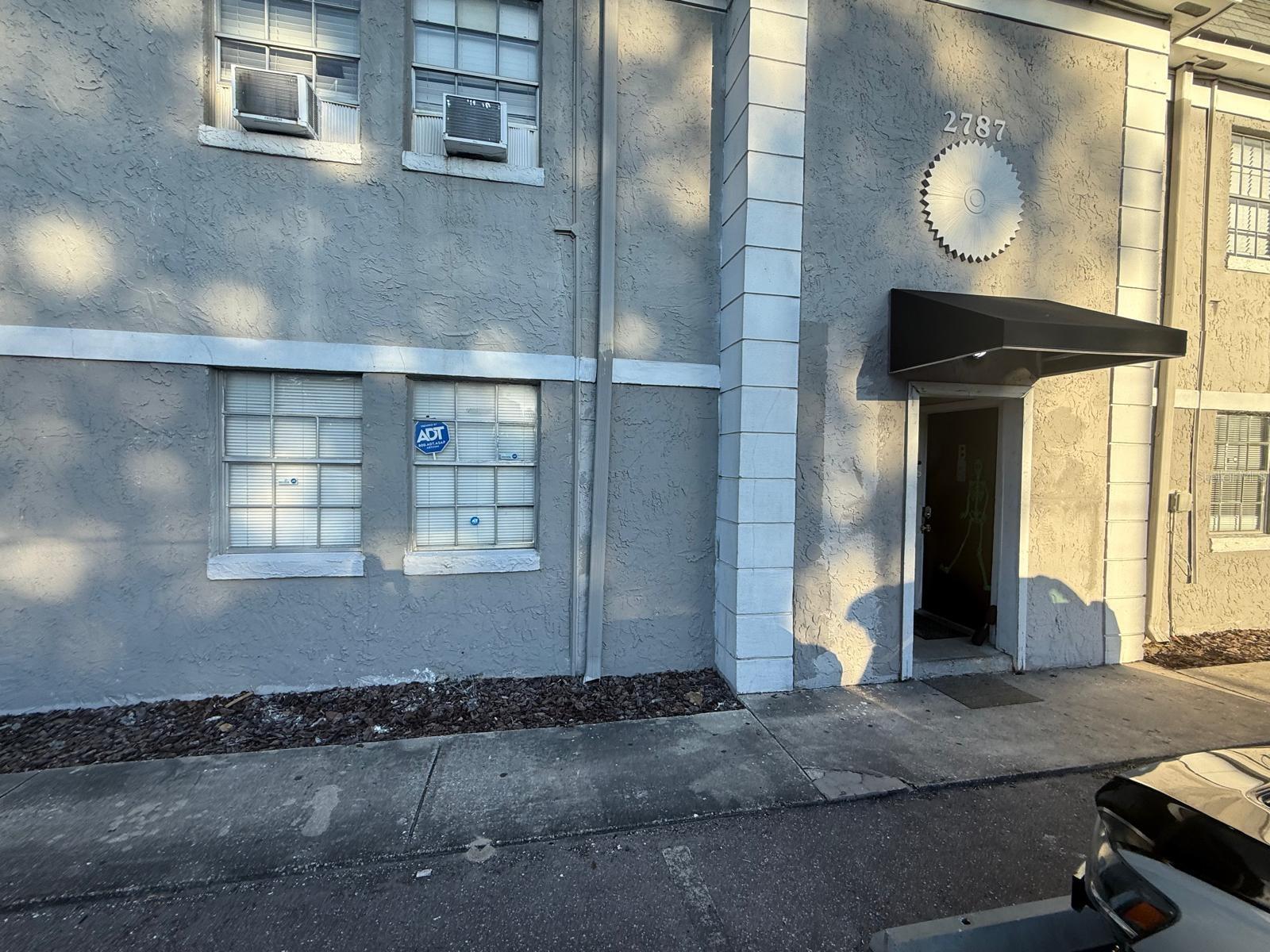 O6352318 Property Photo