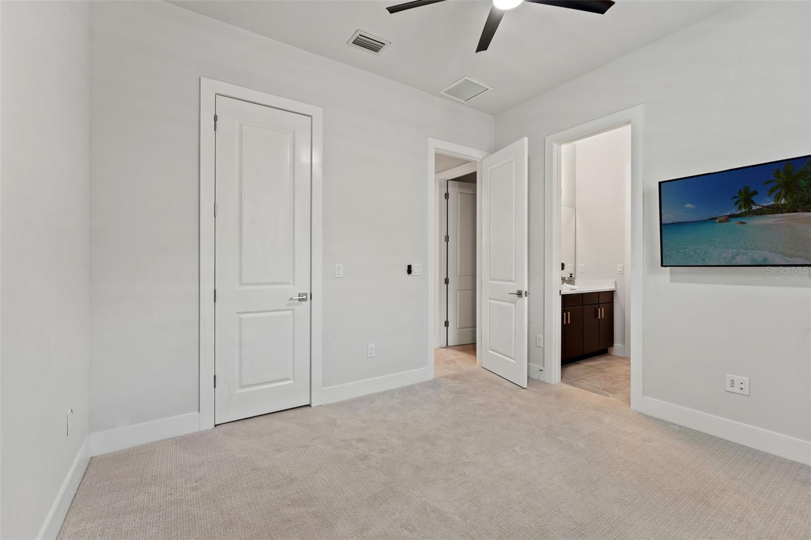 8541 IVY STARK BLVD, WESLEY CHAPEL, FL, 33545