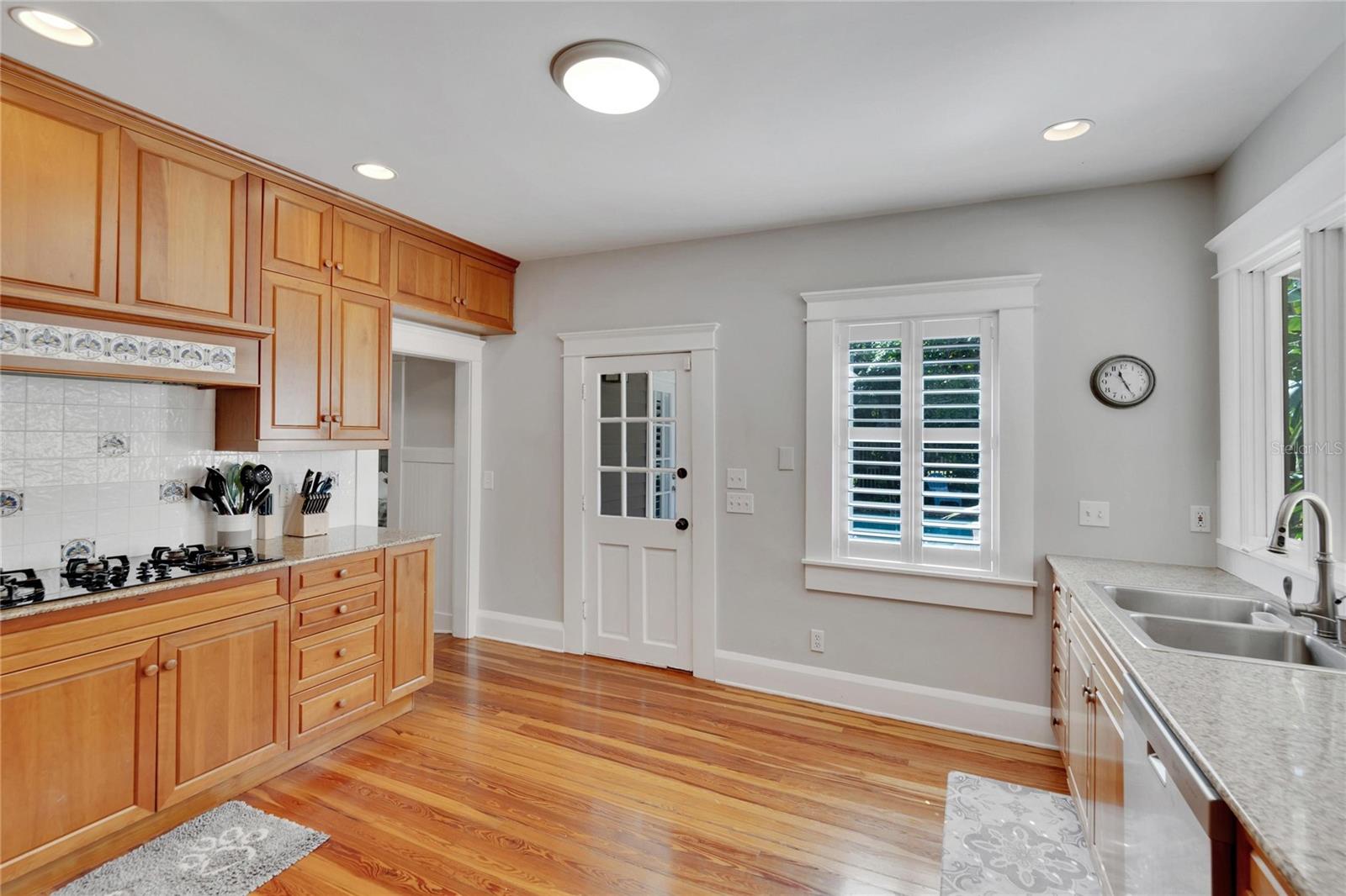 3006 W HARBOR VIEW AVE, TAMPA, FL, 33611