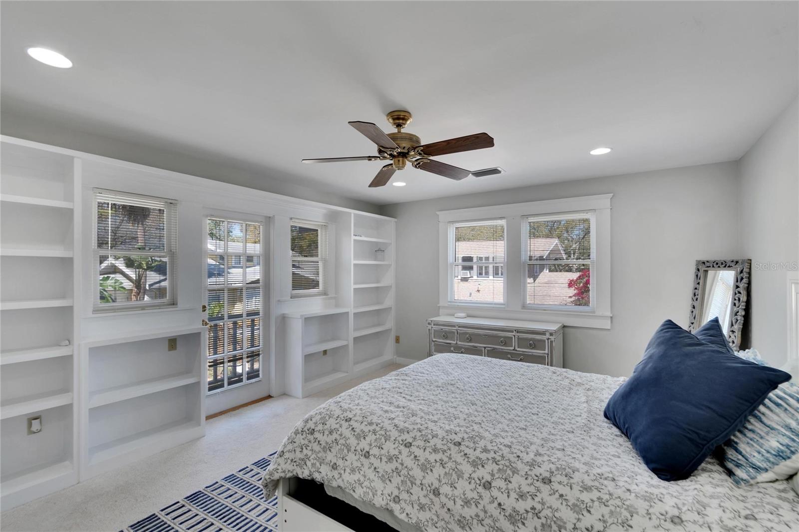 3006 W HARBOR VIEW AVE, TAMPA, FL, 33611