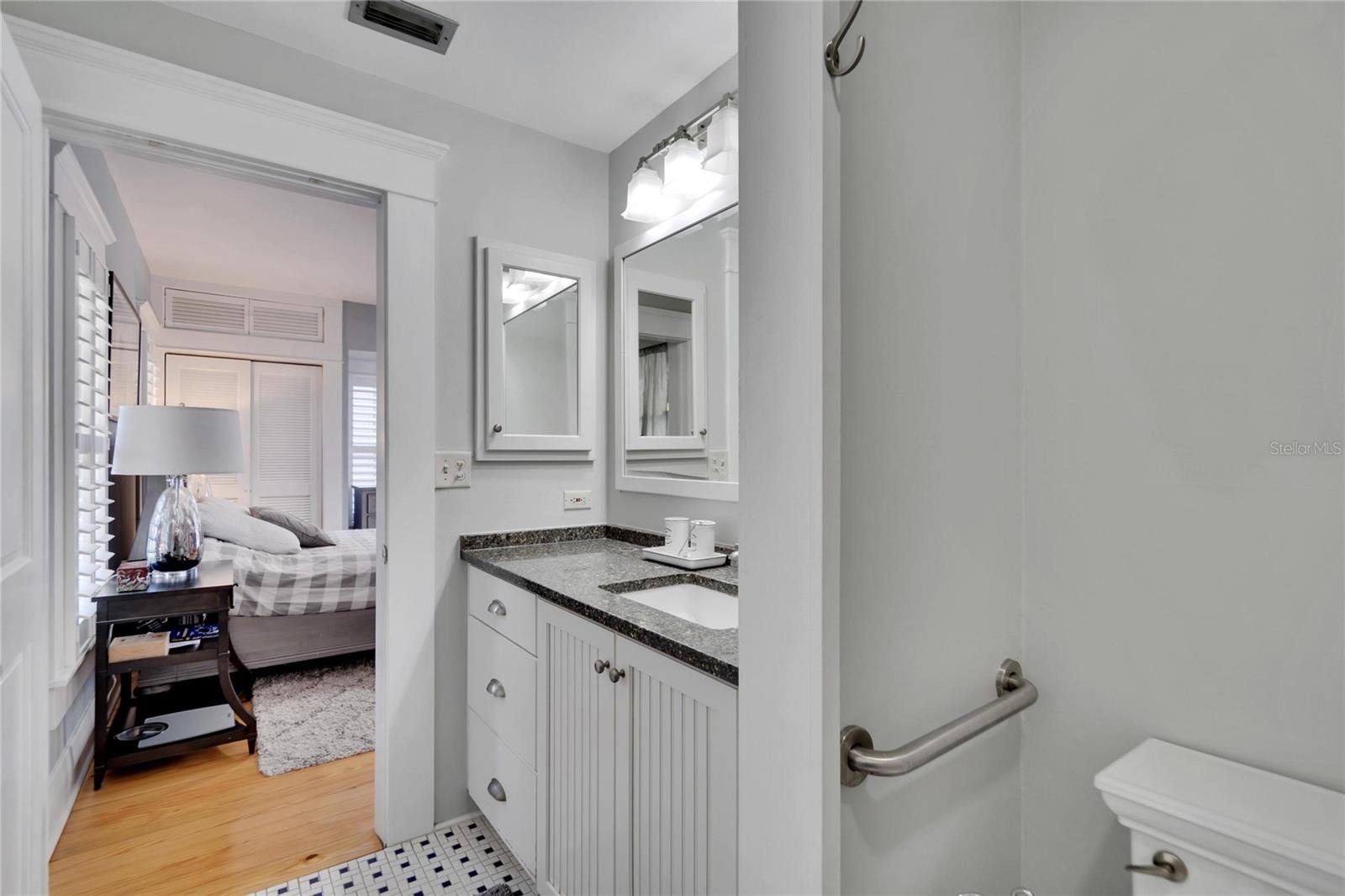 3006 W HARBOR VIEW AVE, TAMPA, FL, 33611