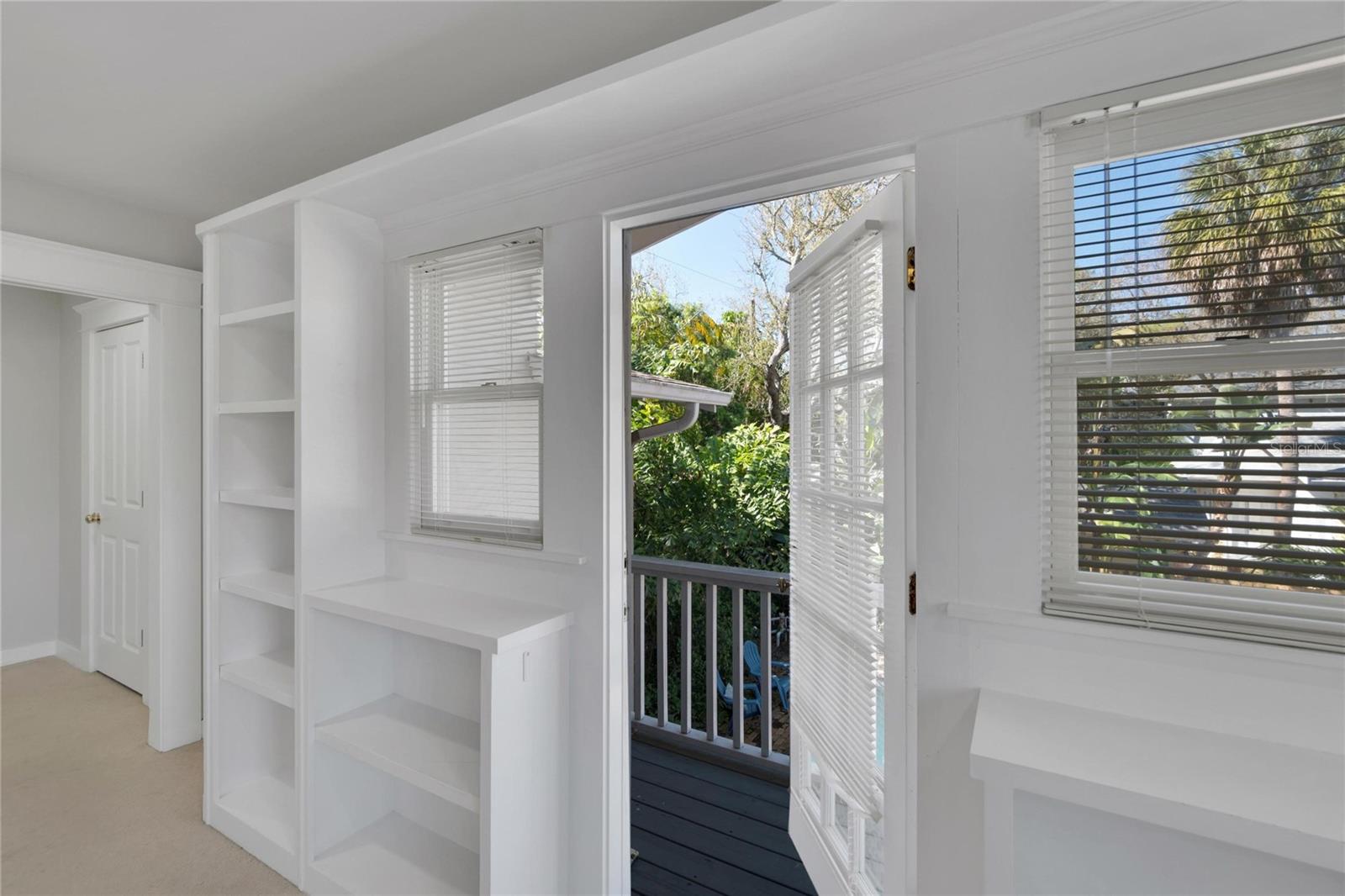 3006 W HARBOR VIEW AVE, TAMPA, FL, 33611