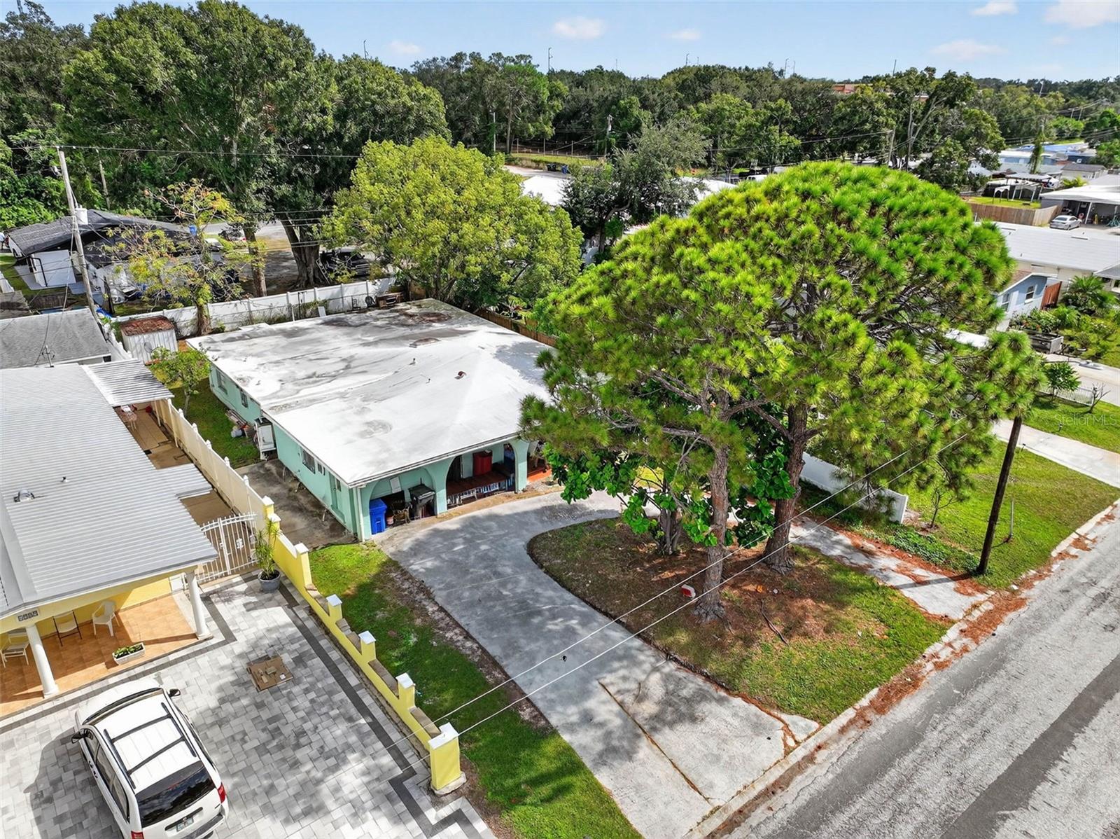 6207 BLOSSOM AVE, TAMPA, FL, 33614