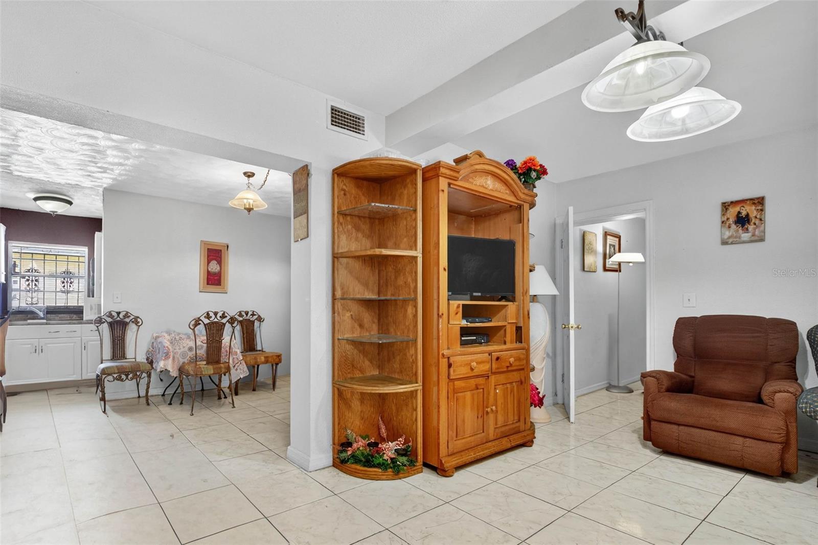 6207 BLOSSOM AVE, TAMPA, FL, 33614